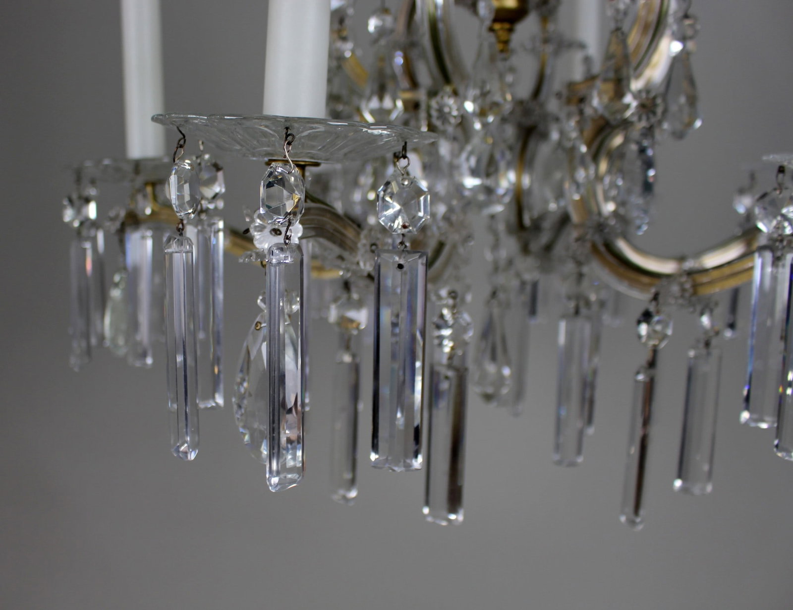 Suite of 3 Fine Cut Glass Crystal Chandeliers 1 Large & Pair - 11