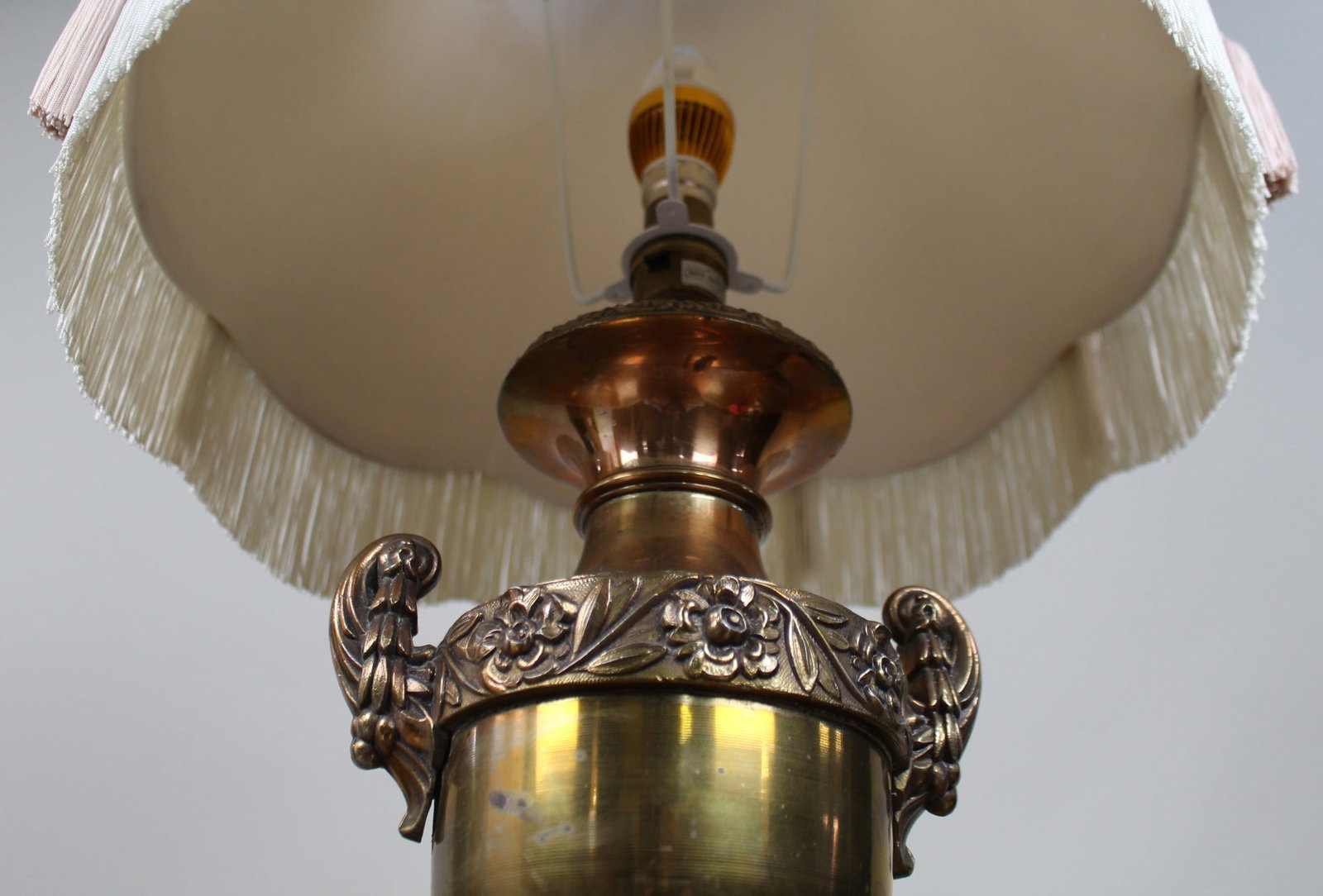 Large Vintage Bronze Table Lamp with Ornate Urn Base - 6