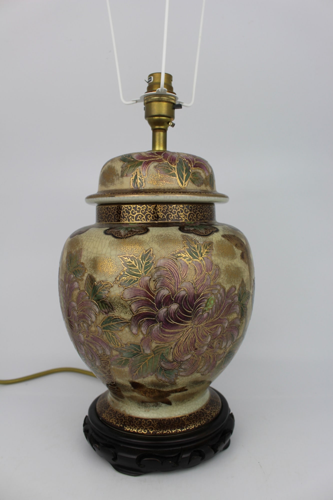 Vintage Decorative Table Lamp & Shade - 2