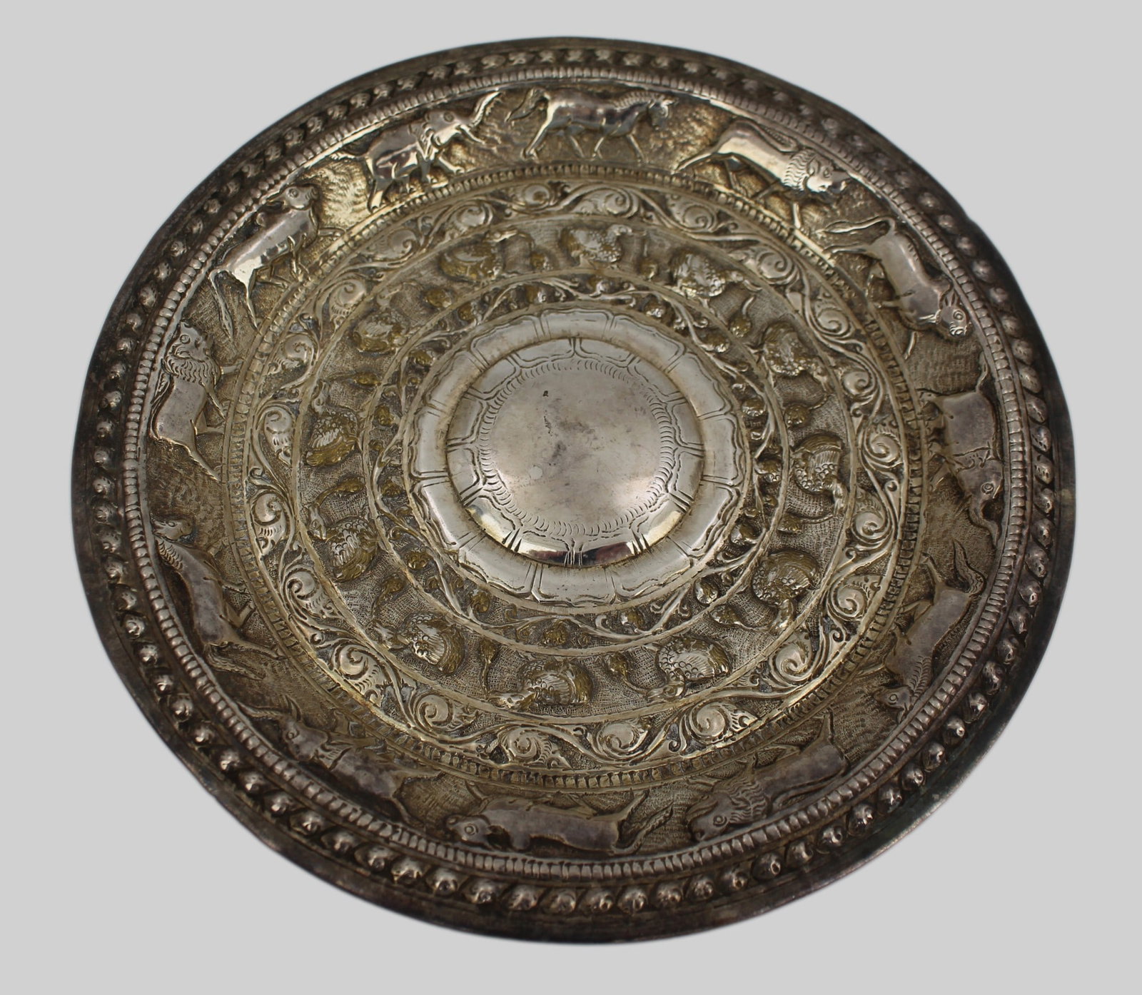 Antique Decorative Shield Circa 19th Century - 2