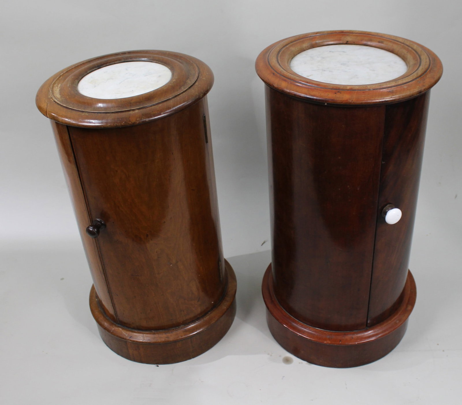Pair of Victorian Marble Topped Cylindrical Mahogany Pot Cupboards - 2