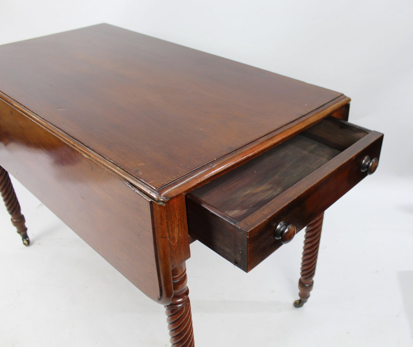 Victorian Mahogany Pembroke Table - 2