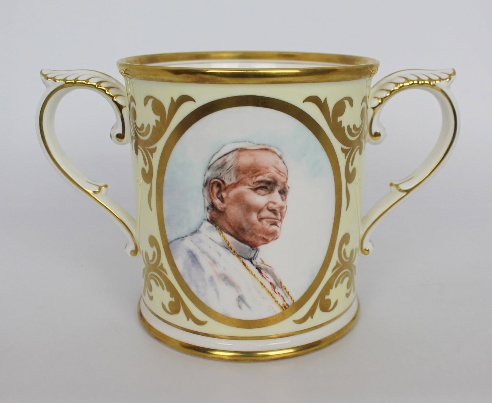 Royal Worcester Two Handled Pope John Paul Loving Cup - 2