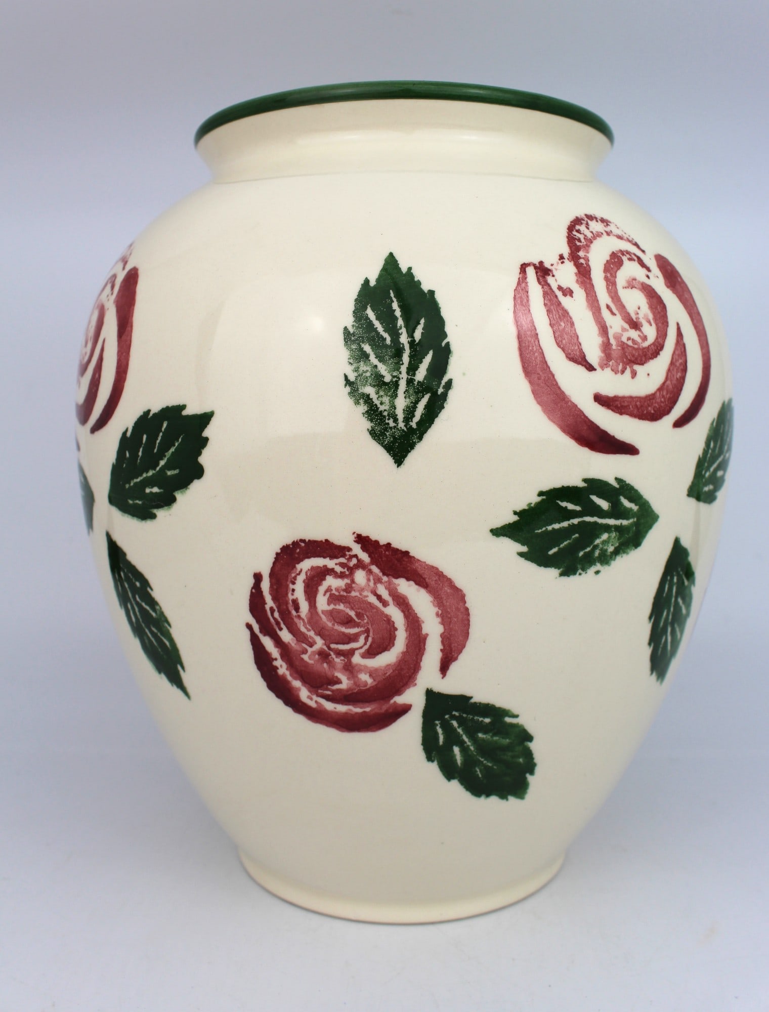 Contemporary Decorative Rose Vase - 3