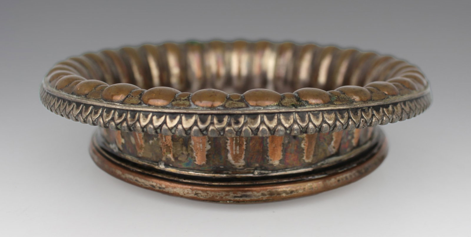 Antique Sheffield Plated Turned Wooden Wine Coaster: Title: Antique Sheffield Plated Turned Wooden Wine Coaster Description: Antique Sheffield Plated Turned Wooden Wine Coaster This antique wine coaster features a Sheffield plated metal rim and a