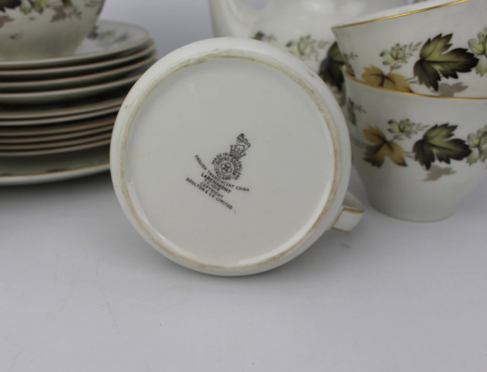 Collection of Royal Doulton Larchmont - 2