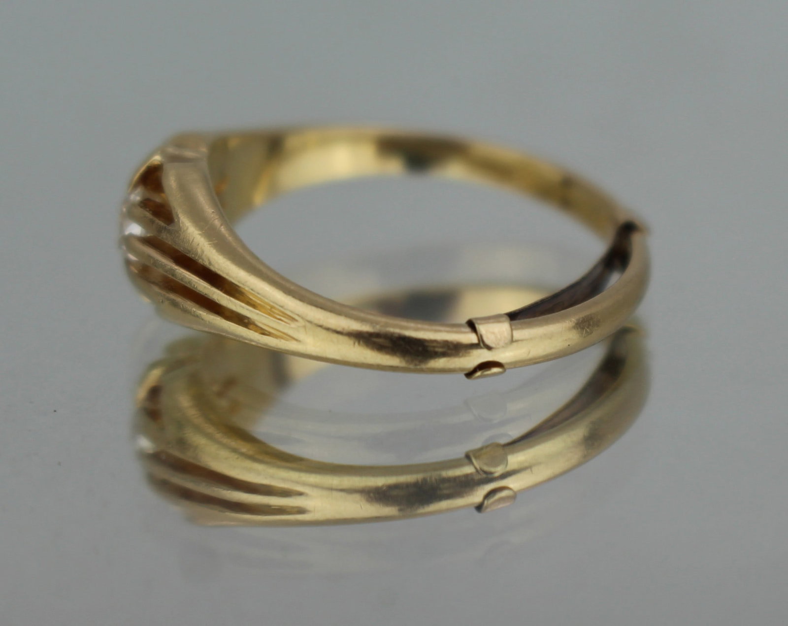 Vintage Gypsy Set 18ct Gold Diamond Ring - 4