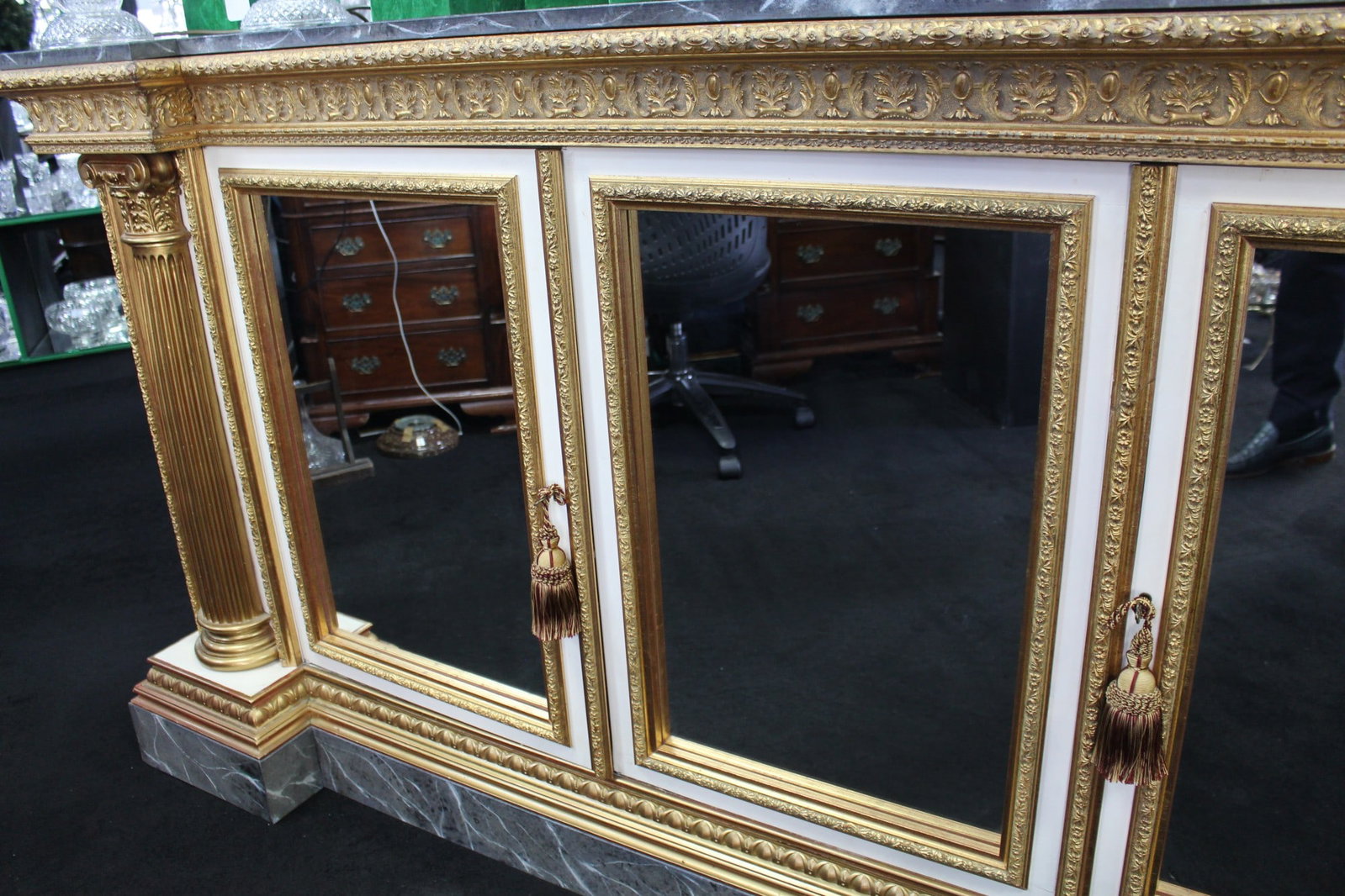 Impressive Neoclassical-Style Painted and Gilt Credenza - 8