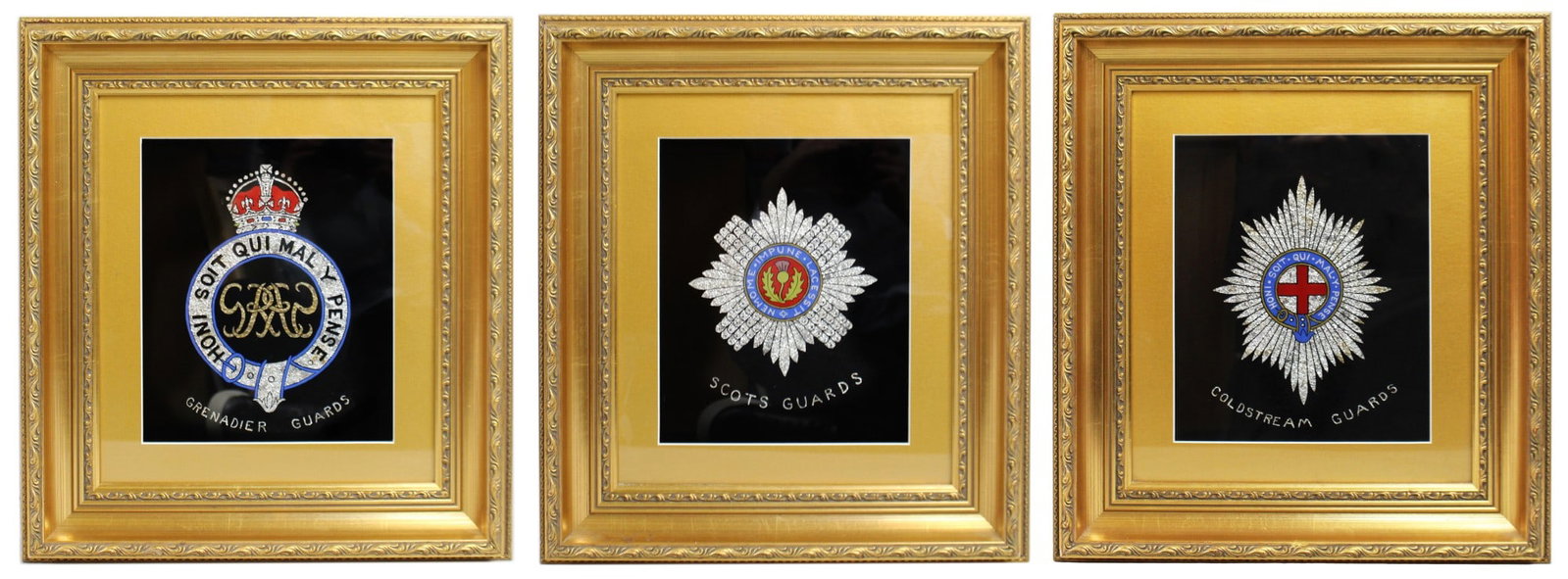 Set of 3 Military Regiment Foil Artworks Set in Gilt Frames: Title: Set of 3 Military Regiment Foil Artworks Set in Gilt Frames Description: Set of 3 British Regimental Foil Artworks in Giltwood Frames, Mid-20th Century Offered for sale is a fine set of three