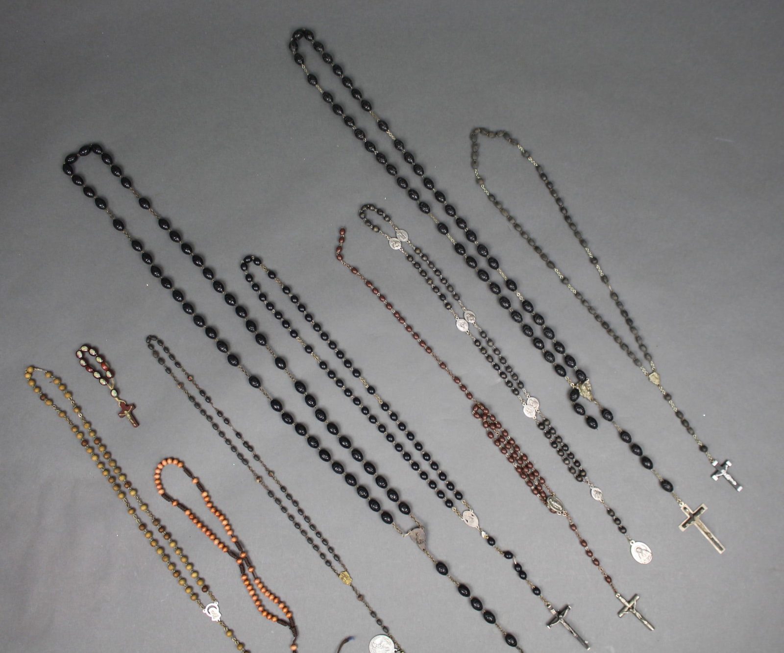 Collection of 10 Vintage Catholic Rosaries - 4