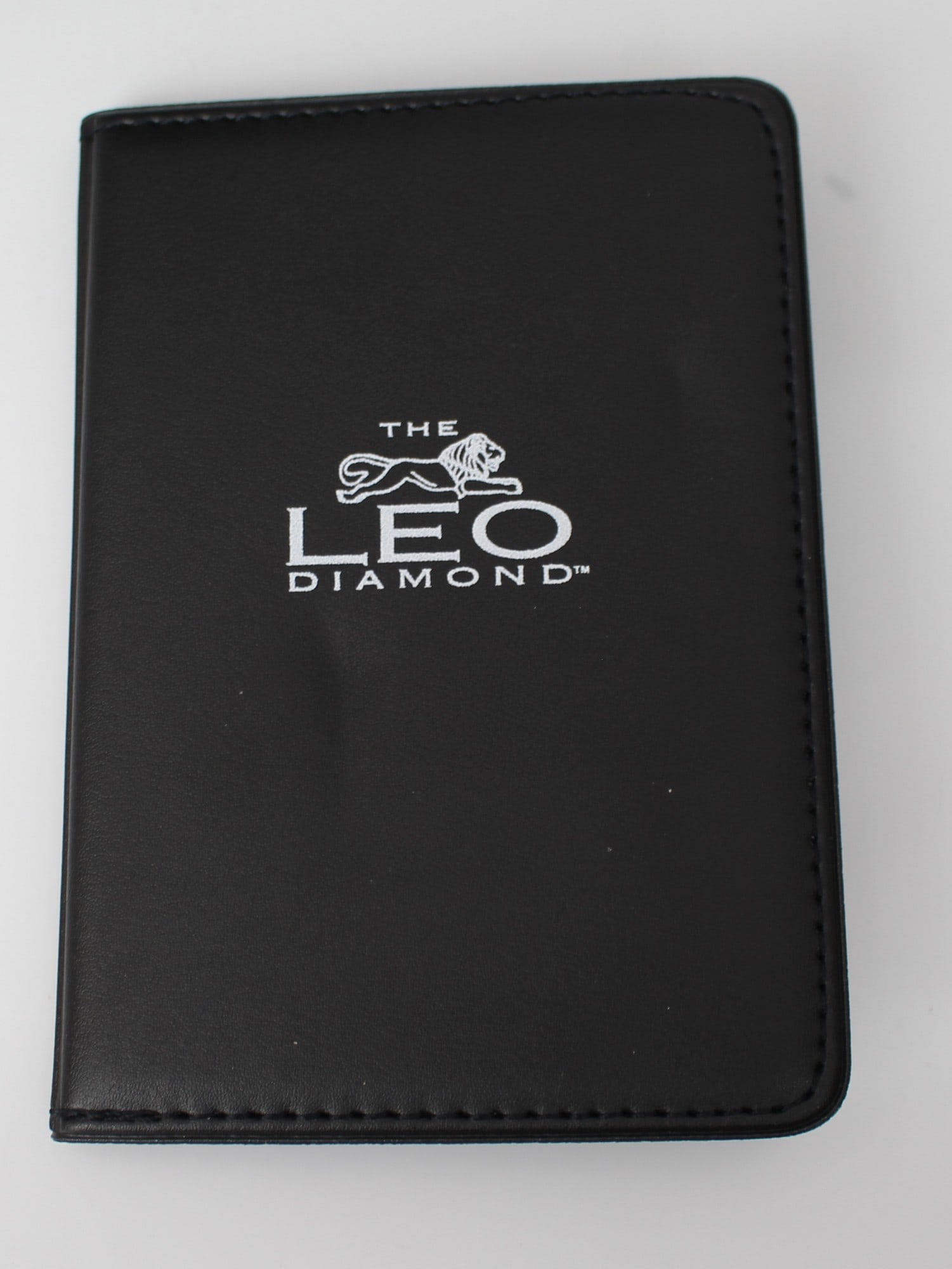 Leo Diamond Platinum Ring with 0.33 Carat Natural Diamond - 9