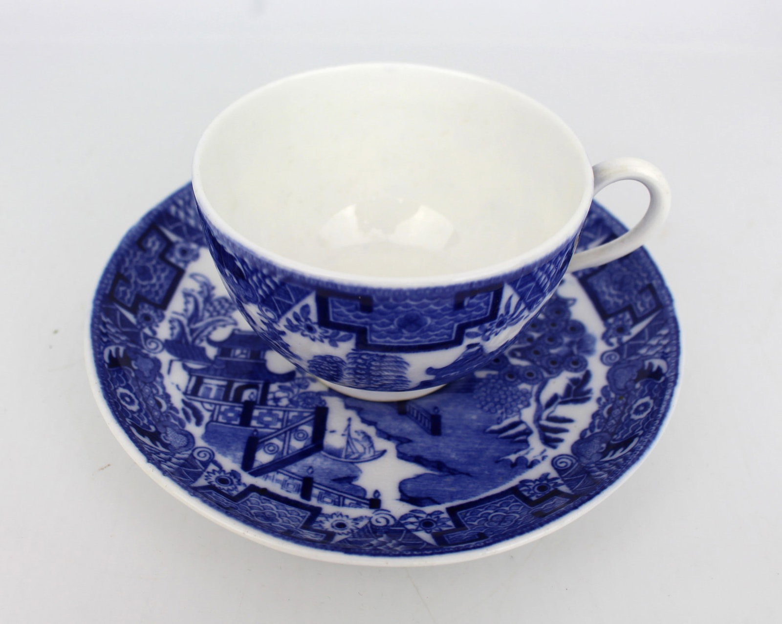 Collection of Antique & Vintage Blue & White Tea Cups & Saucers - 12