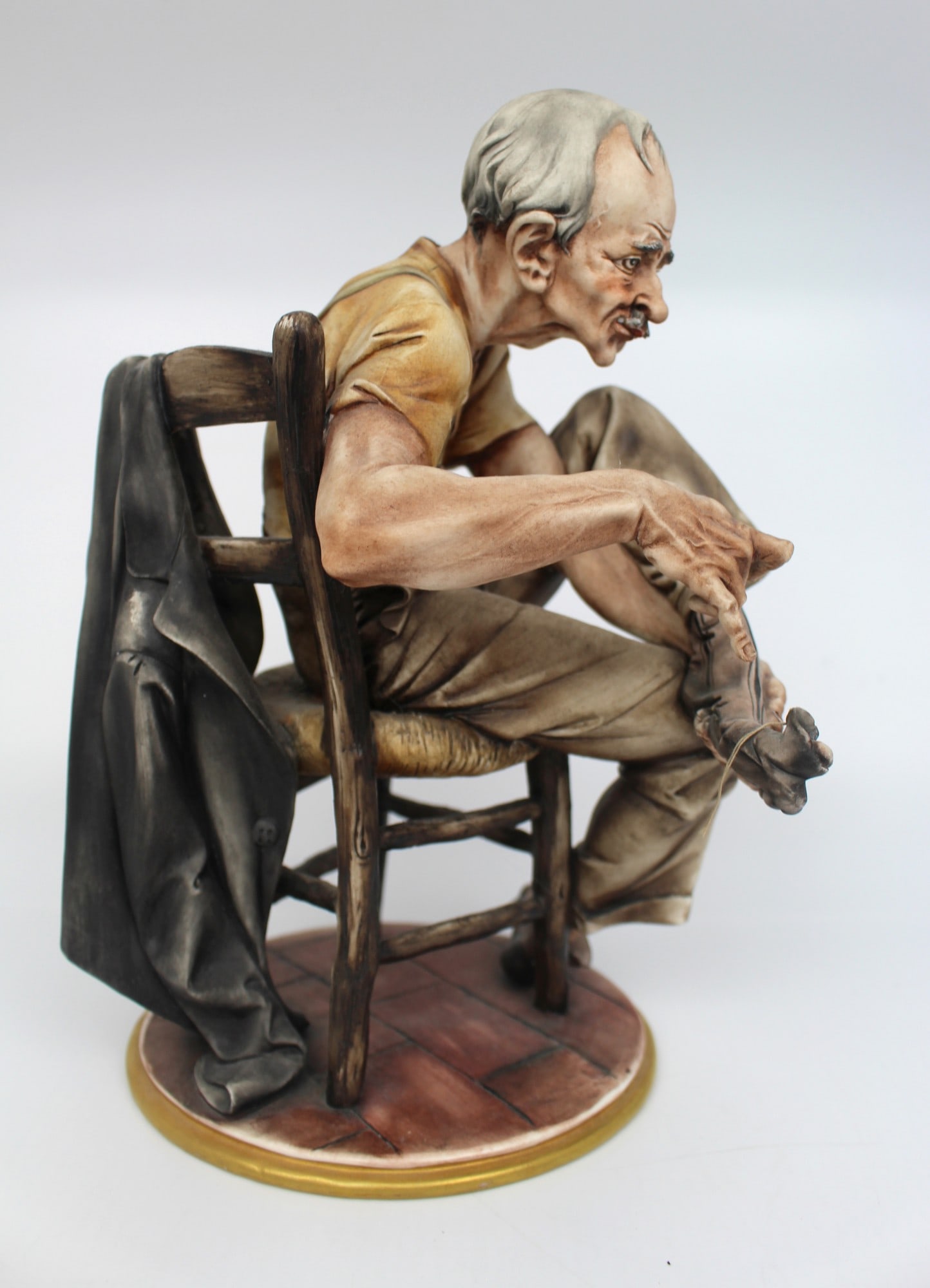 Capodimonte Tramp Darning His Socks - 3