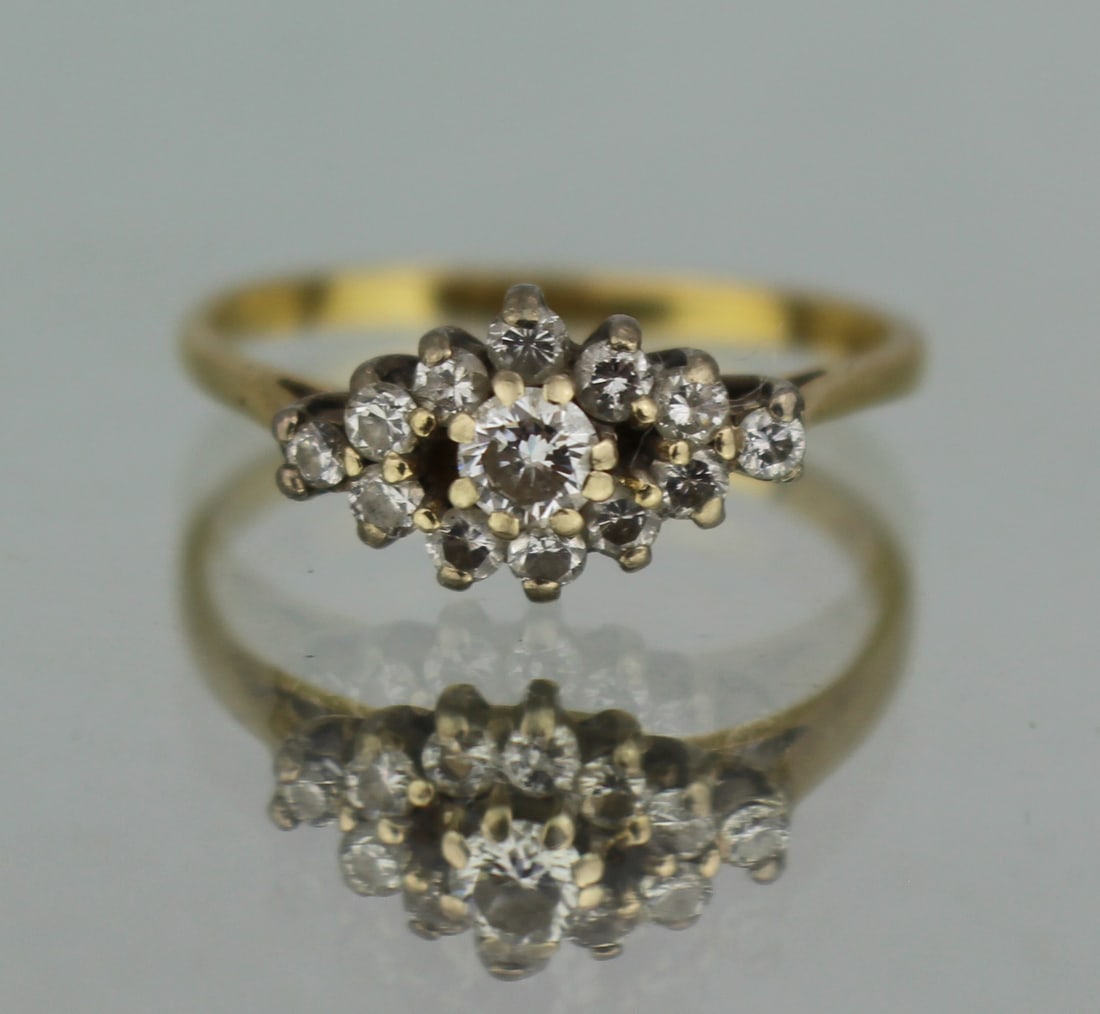 Vintage Diamond 18ct Yellow Gold Ring: Title: Vintage Diamond 18ct Yellow Gold Ring Description: Vintage Diamond 18ct Yellow Gold Ring Condition: Used Delivery option: Collection & Delivery Location: WR1 Category: Antiques