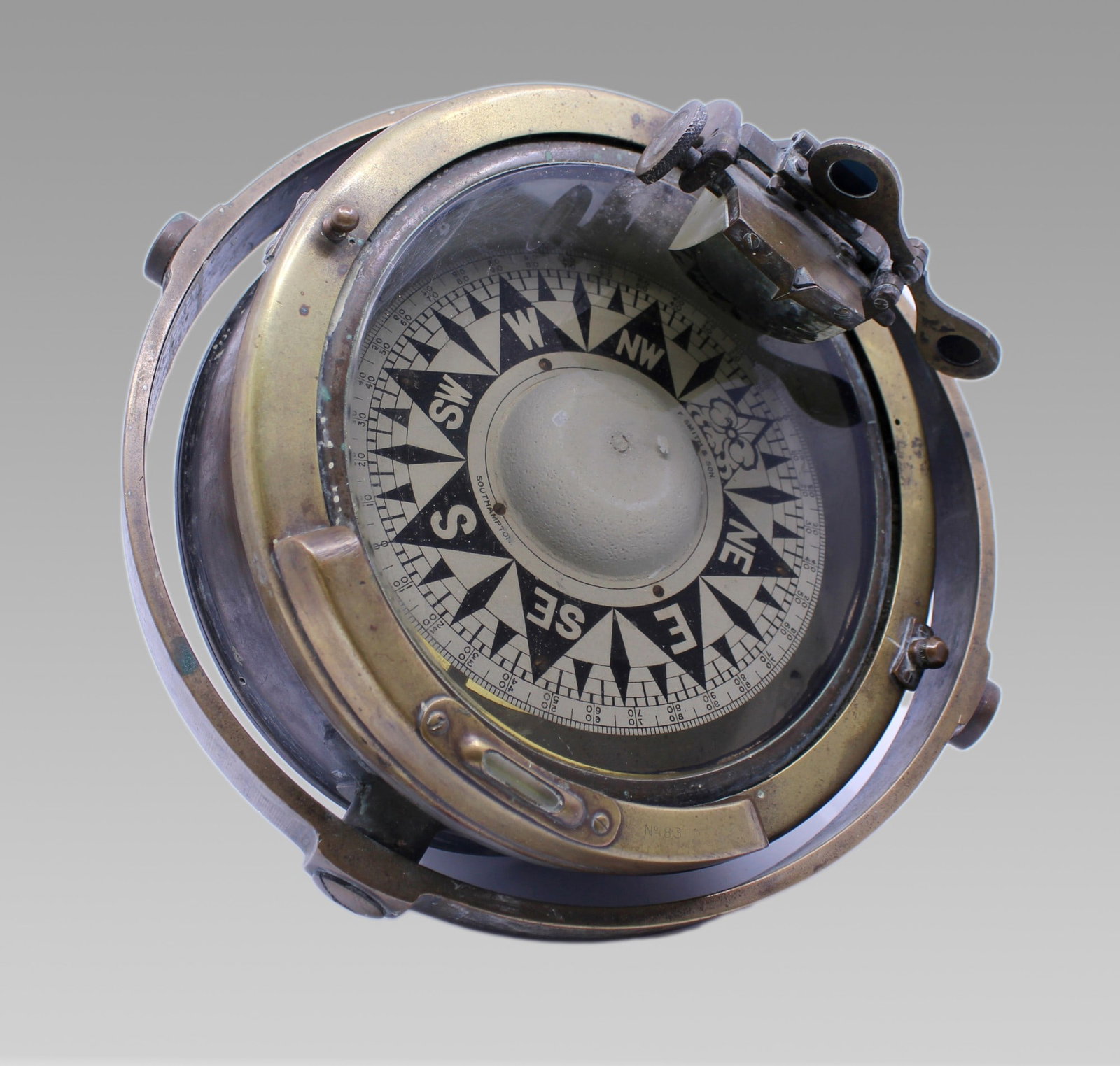 Early 20th Century Bronze and Brass Gimballed Ship's Compass by F. Smith & Sons: Title: Early 20th Century Bronze and Brass Gimballed Ship's Compass by F. Smith & Sons Description: Early 20th Century Bronze and Brass Gimballed Ship's Compass by F. Smith & Sons, Southamp