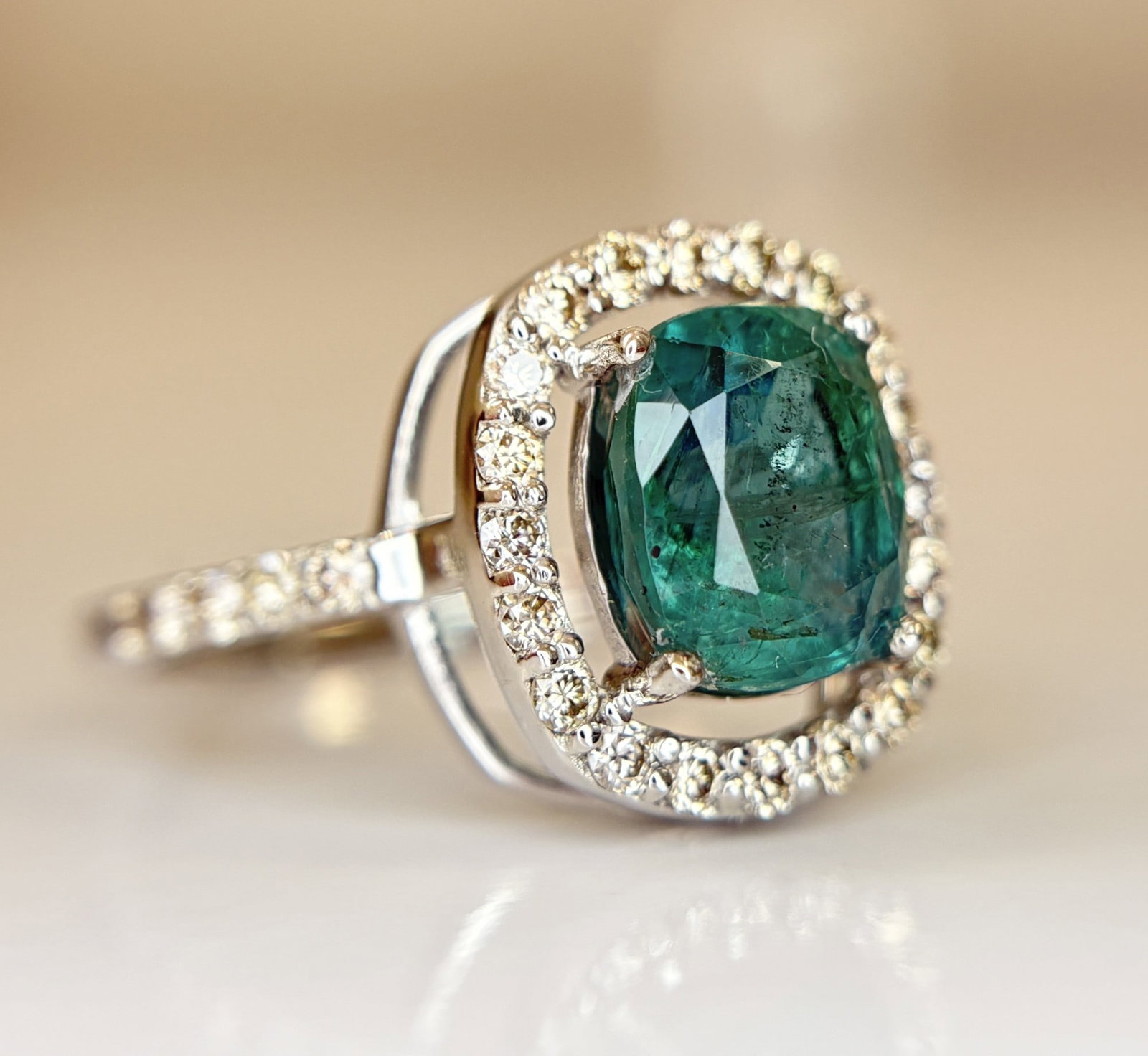 Beautiful 2.25 CT Natural Emerald Ring With Natural Diamonds & Platinum 950 - 7