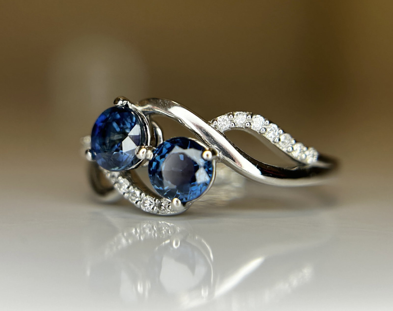 Beautiful 1.05 CT Unheated Ceylon Blue Sapphire Diamonds & 950 Platinum - 3