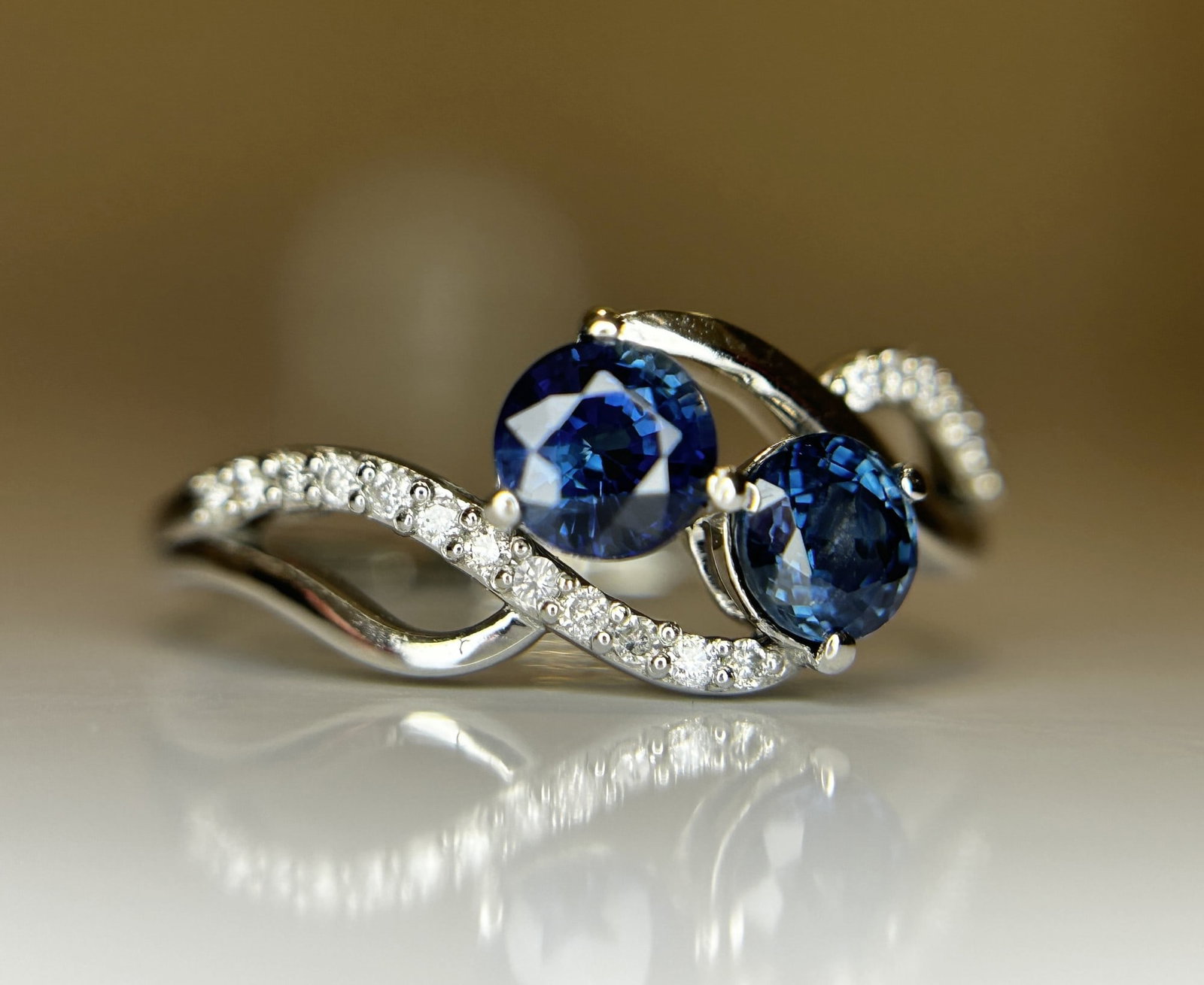 Beautiful 1.05 CT Unheated Ceylon Blue Sapphire Diamonds & 950 Platinum - 9