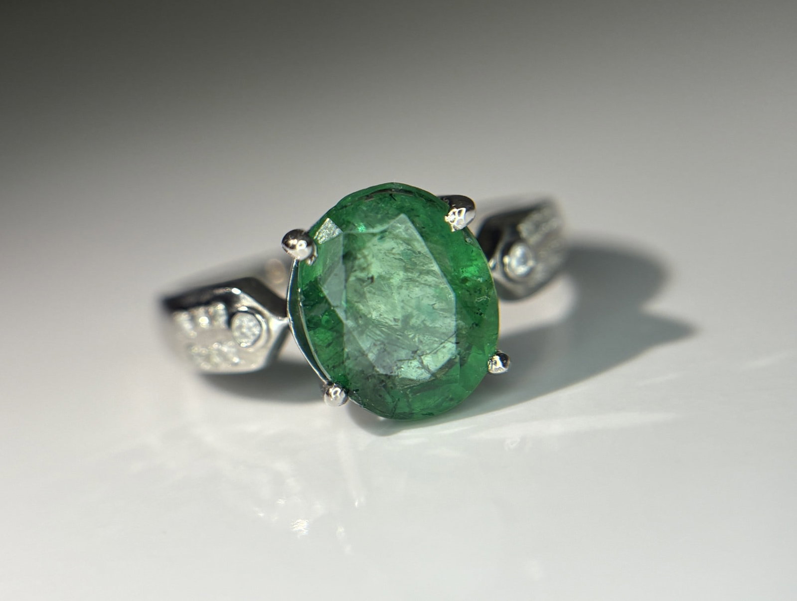 Beautiful 2.90 CT Natural Emerald Ring With Natural Diamonds & Platinum 950 - 8