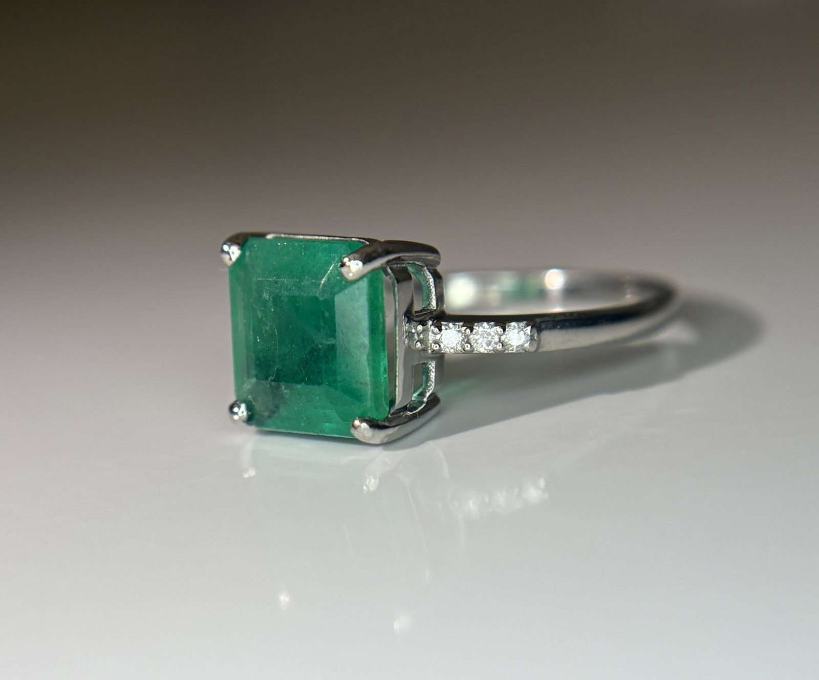 Beautiful 2.65 CT Natural Emerald Ring With Natural Diamonds & Platinum 950 - 5