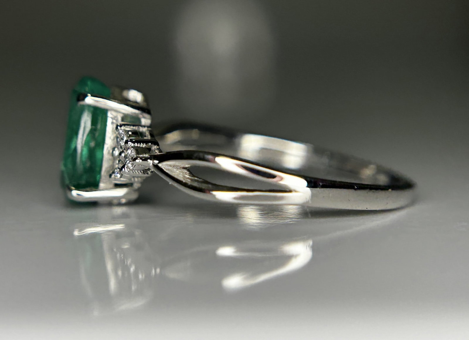 Beautiful Natural 1.35ct Emerald Ring With Natural Diamonds & Platinum 950 - 4