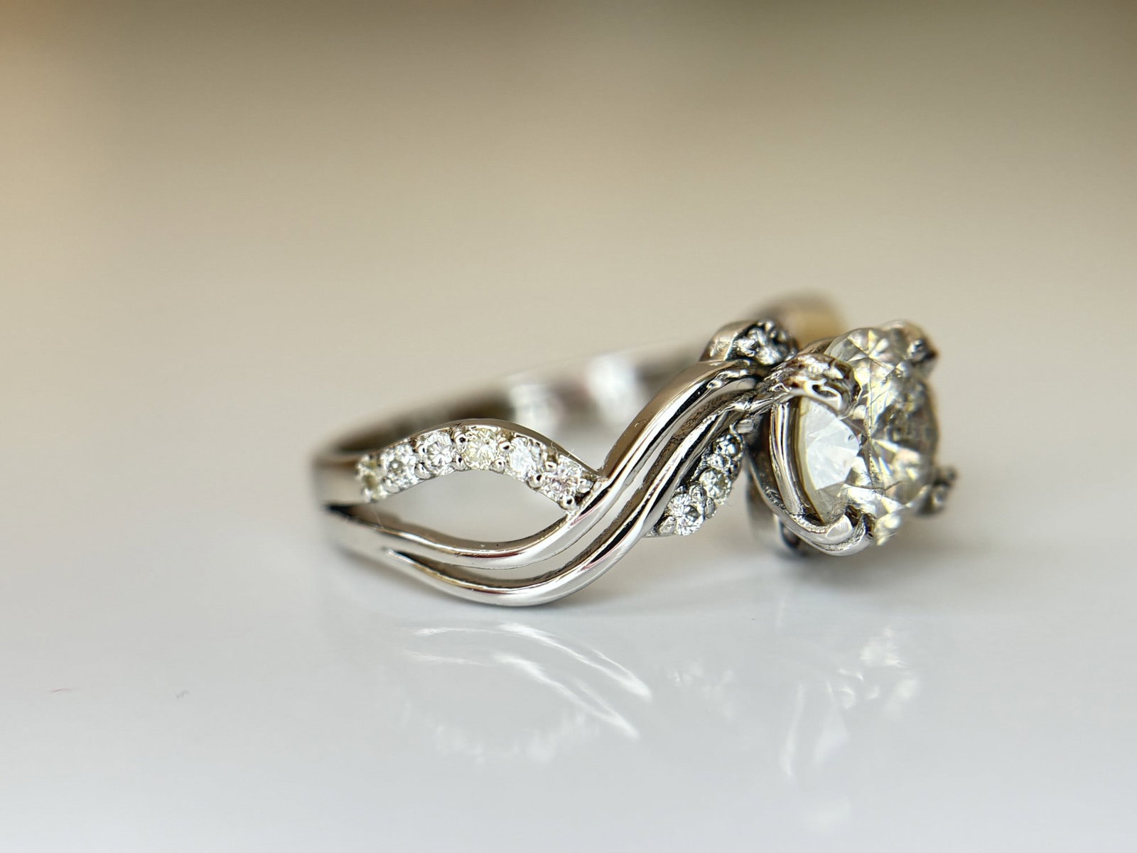 Beautiful 1.36ct Natural Diamond Ring With 18k White Gold - 2