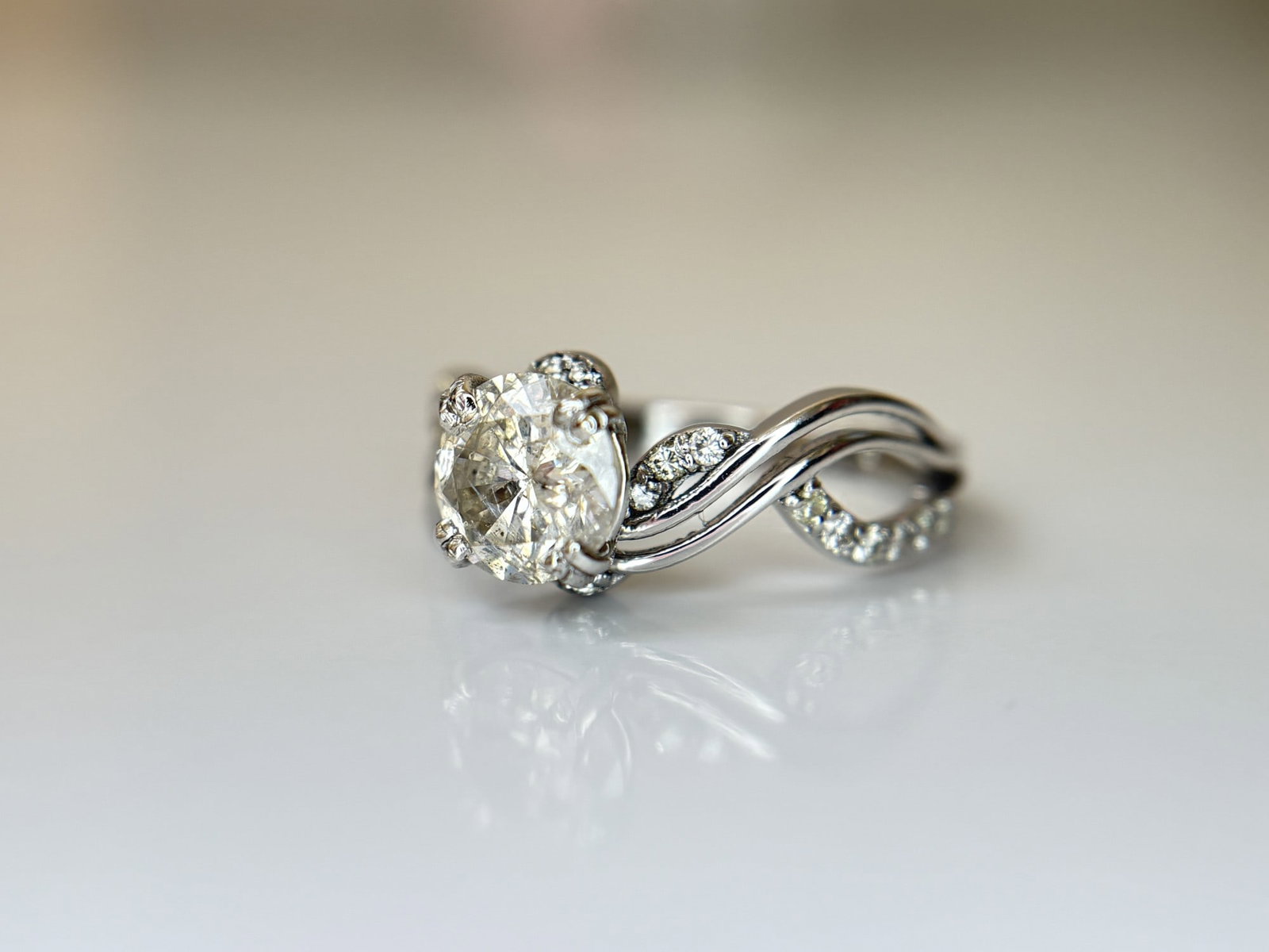 Beautiful 1.36ct Natural Diamond Ring With 18k White Gold - 3