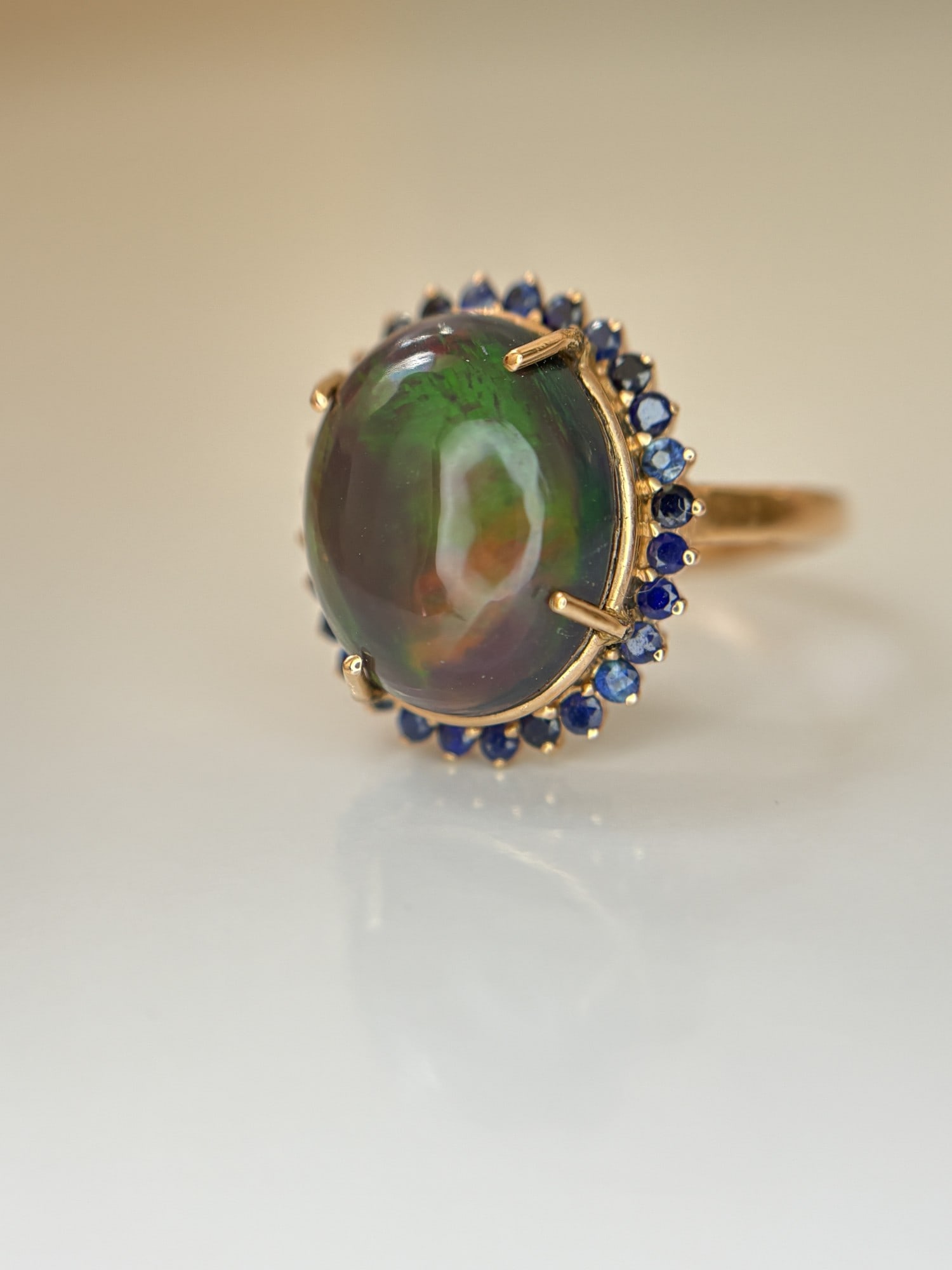 Beautiful Natural 3.40Ct Black Opal Ring With Natural Blue Sapphire and 18k Gold - 5