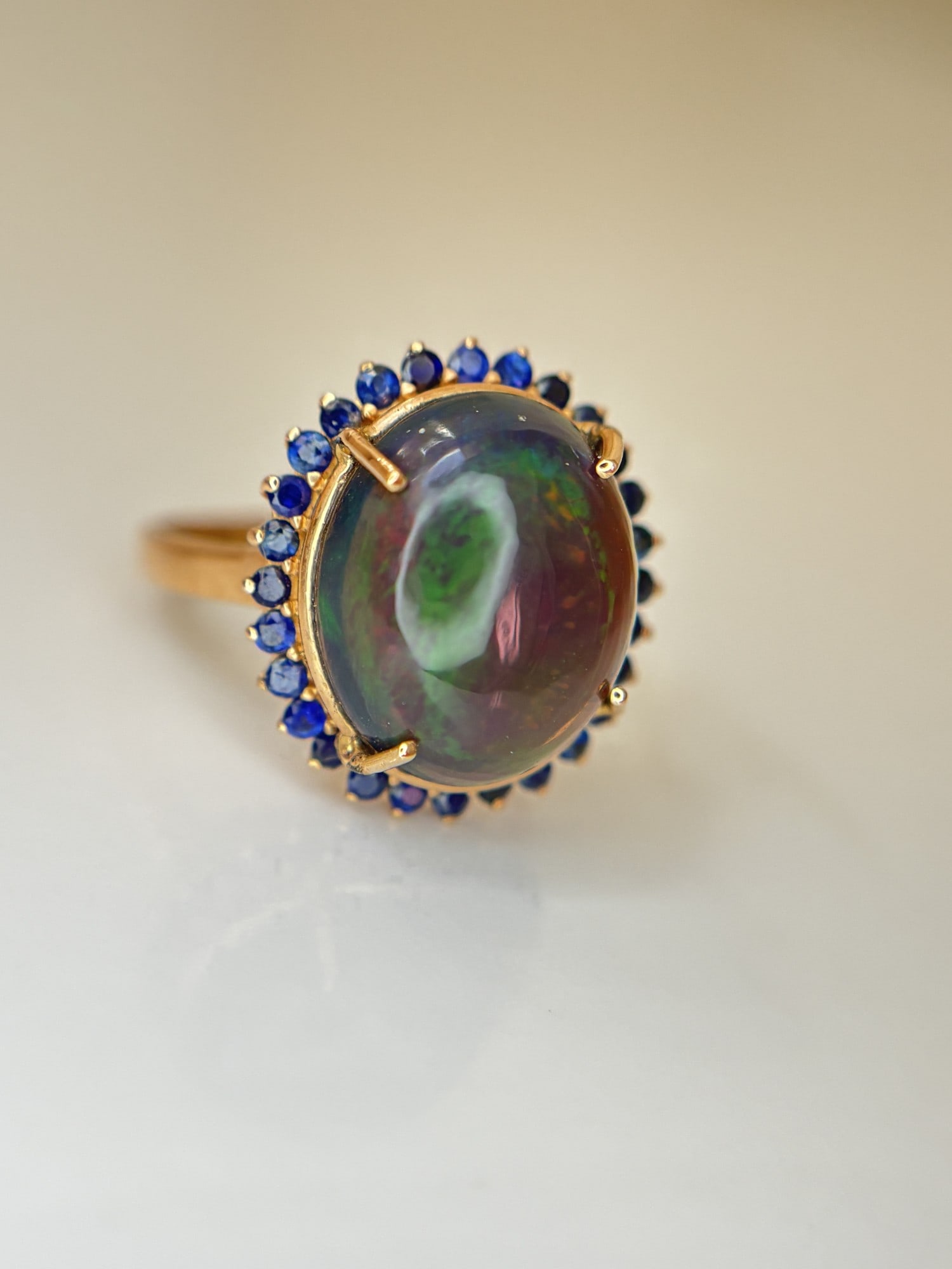 Beautiful Natural 3.40Ct Black Opal Ring With Natural Blue Sapphire and 18k Gold - 8