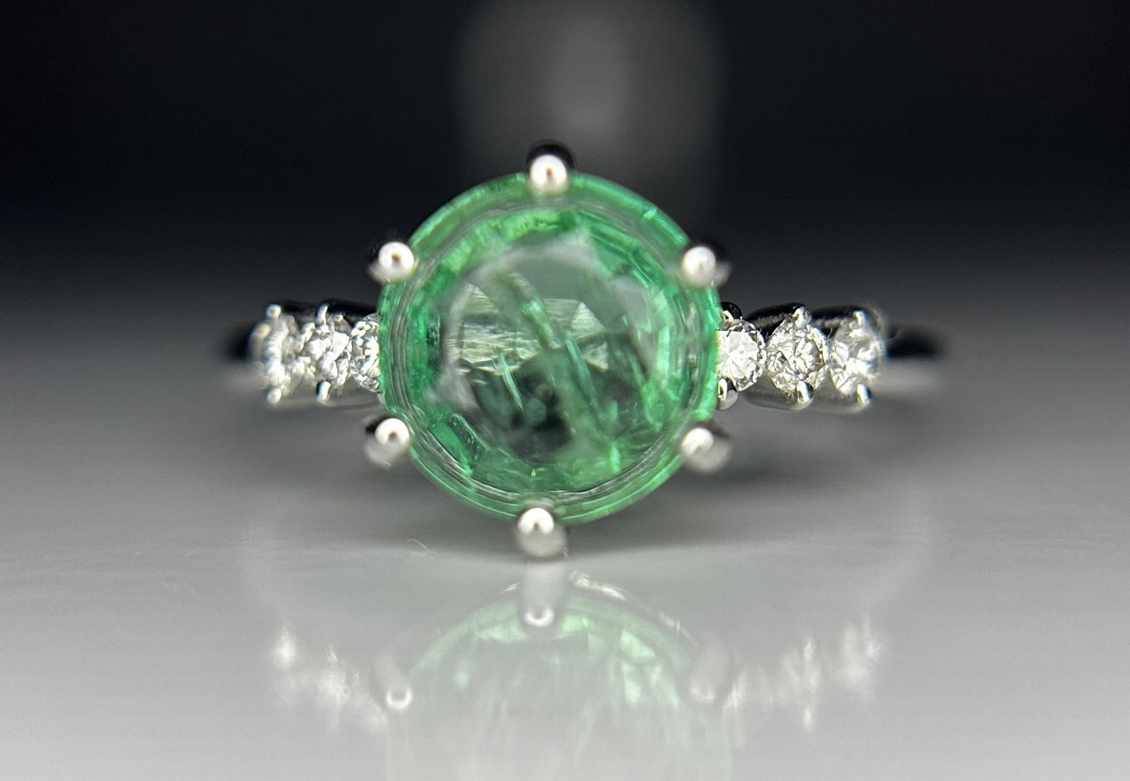 Beautiful 1.36 ct Natural Emerald With Natural Diamonds & 18k Gold - 2