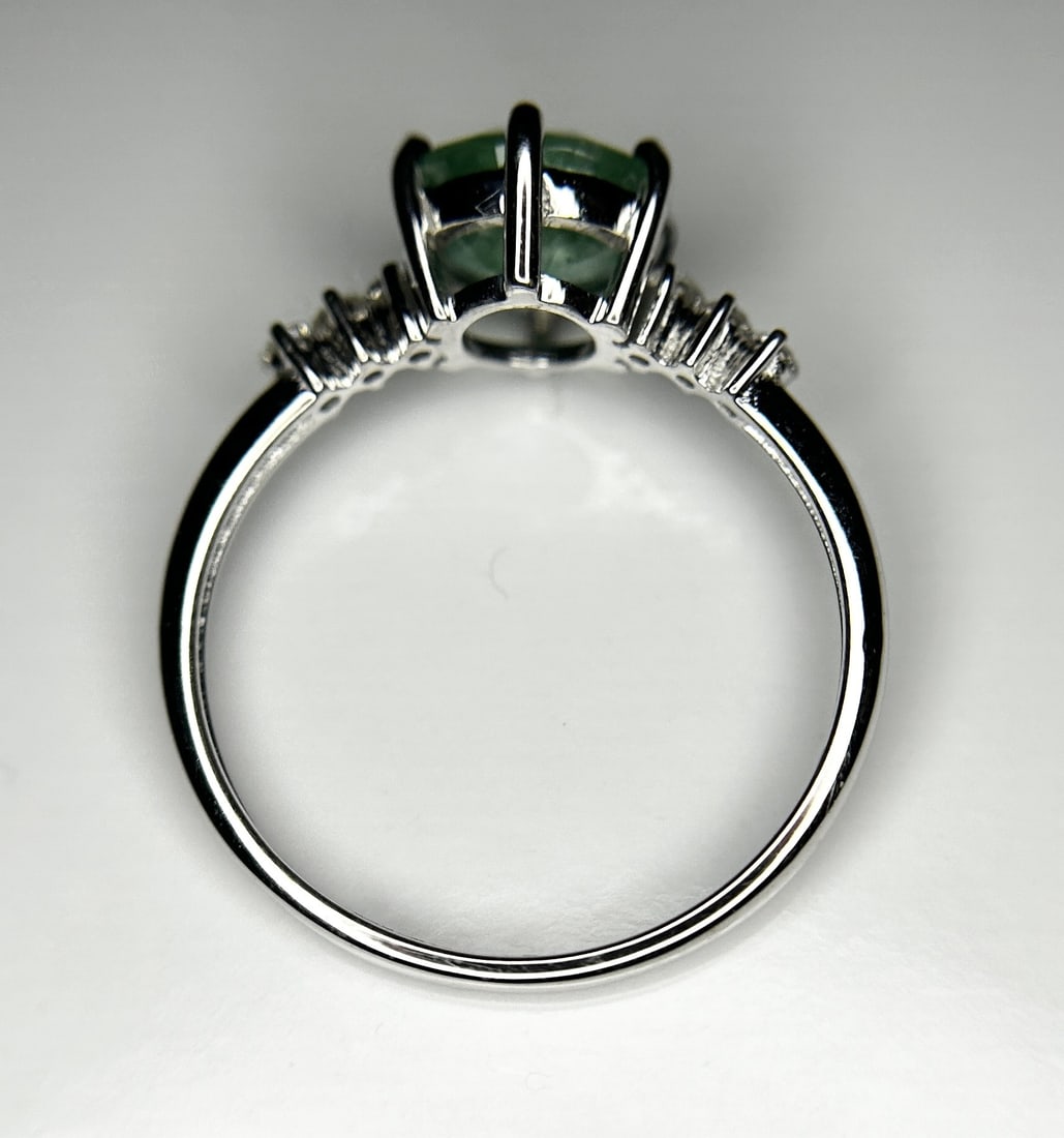 Beautiful 1.36 ct Natural Emerald With Natural Diamonds & 18k Gold - 7