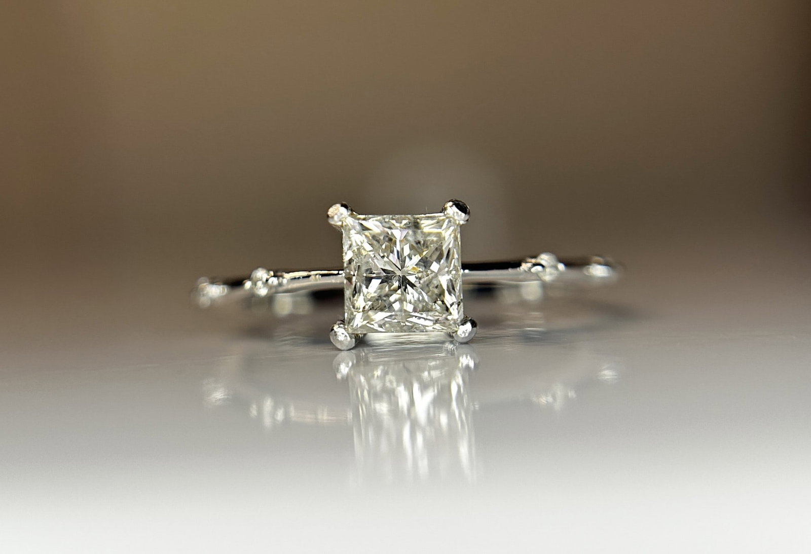 Beautiful 1.07ct Princess Cut Untreated Natural Solitaire Diamond & 18k Gold - 7