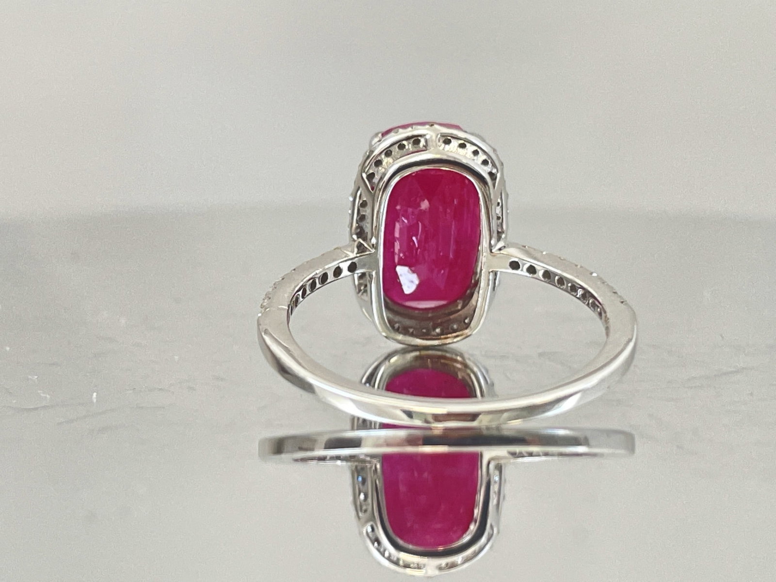 Natural Burma Ruby 4.12 Ct With Natural Diamonds & 18k Gold - 5