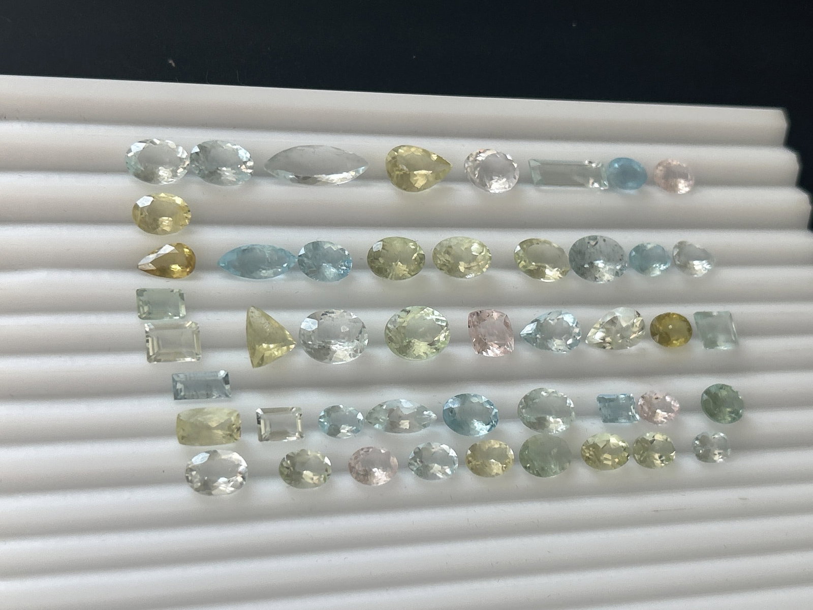 77.05ct Natural Blue and Green Aquamarine and Pink Morganite - 4