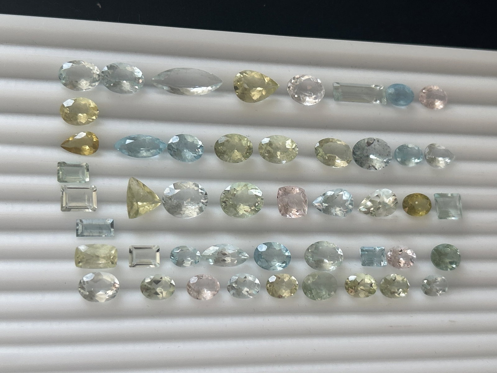 77.05ct Natural Blue and Green Aquamarine and Pink Morganite - 5