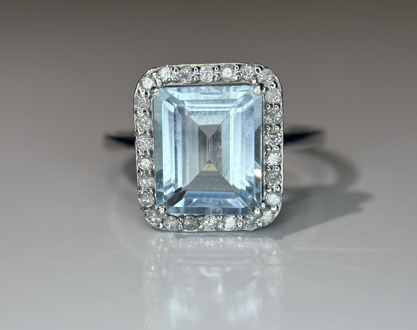 Beautiful 2.71 CT Natural Aquamarine Ring With Natural Diamonds & 950 Platinum - 2