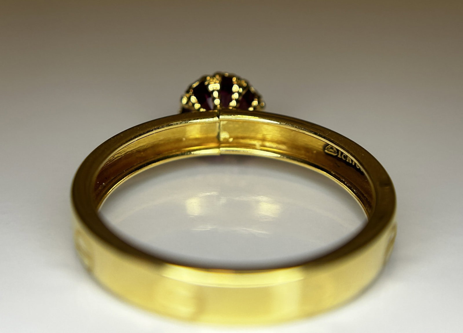 Beautiful 0.90 CT Natural Spinel Ring & 18k Yellow Gold - 5