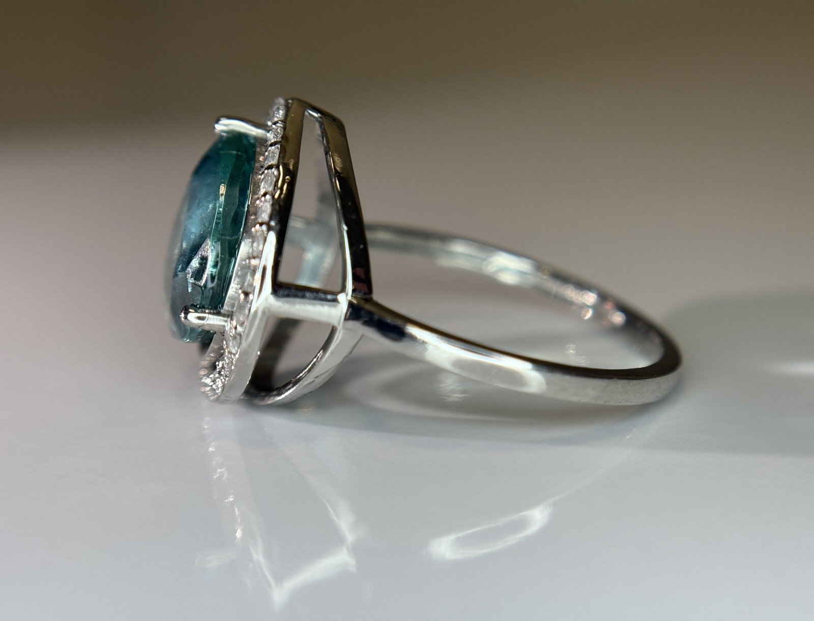 Beautiful 3.21 CT Natural Emerald Ring With Natural Diamonds & Platinum 950 - 6