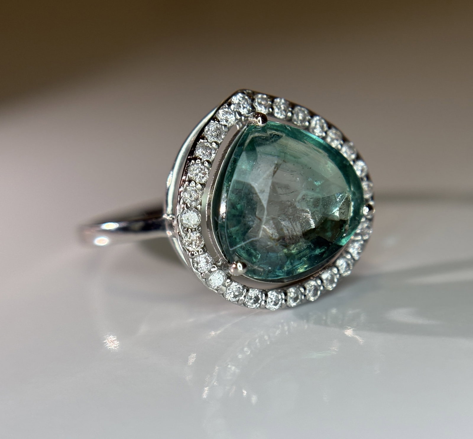 Beautiful 3.21 CT Natural Emerald Ring With Natural Diamonds & Platinum 950 - 8