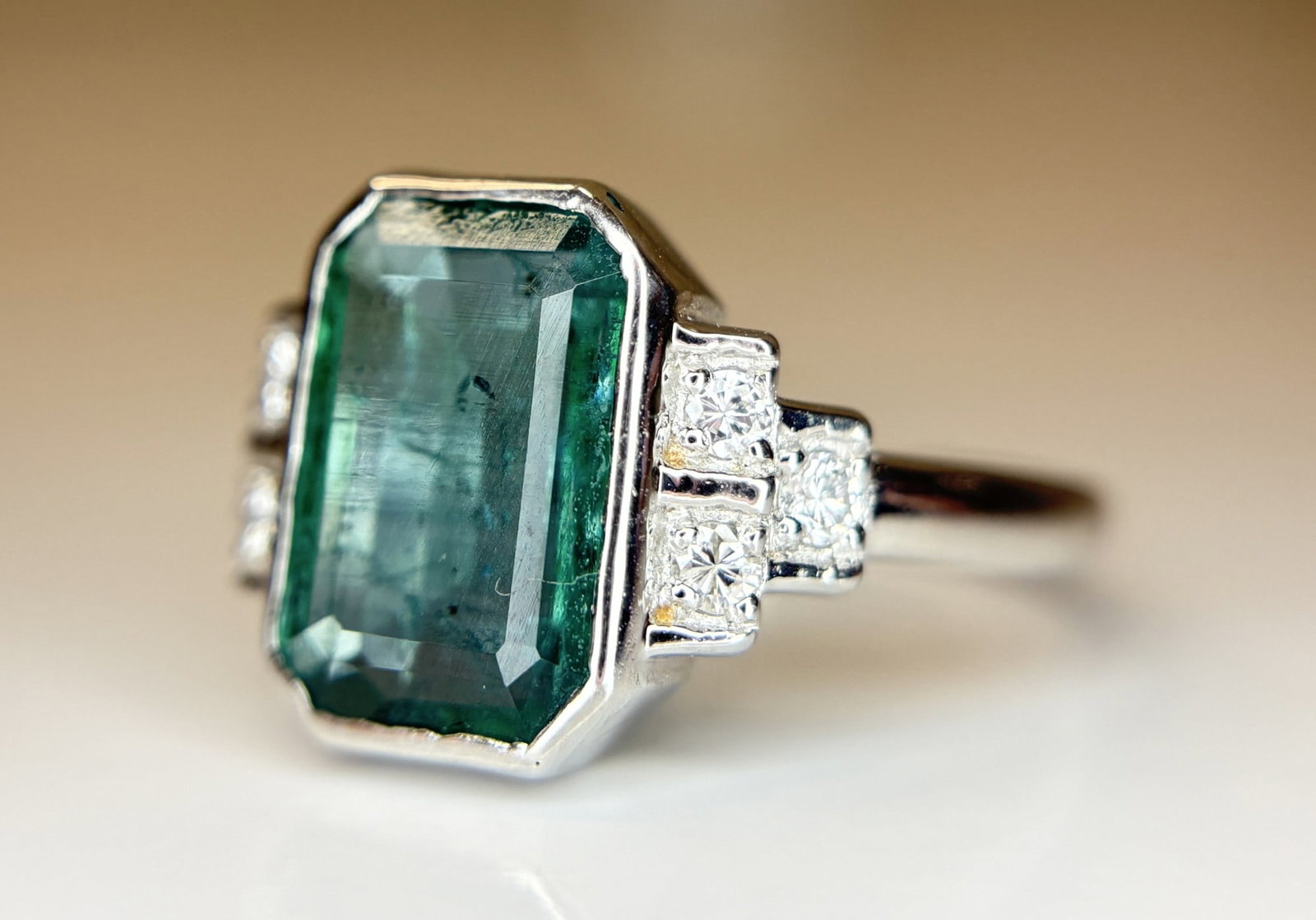 Beautiful 3.00 CT Natural Emerald With Natural Diamonds & 18k Gold - 3