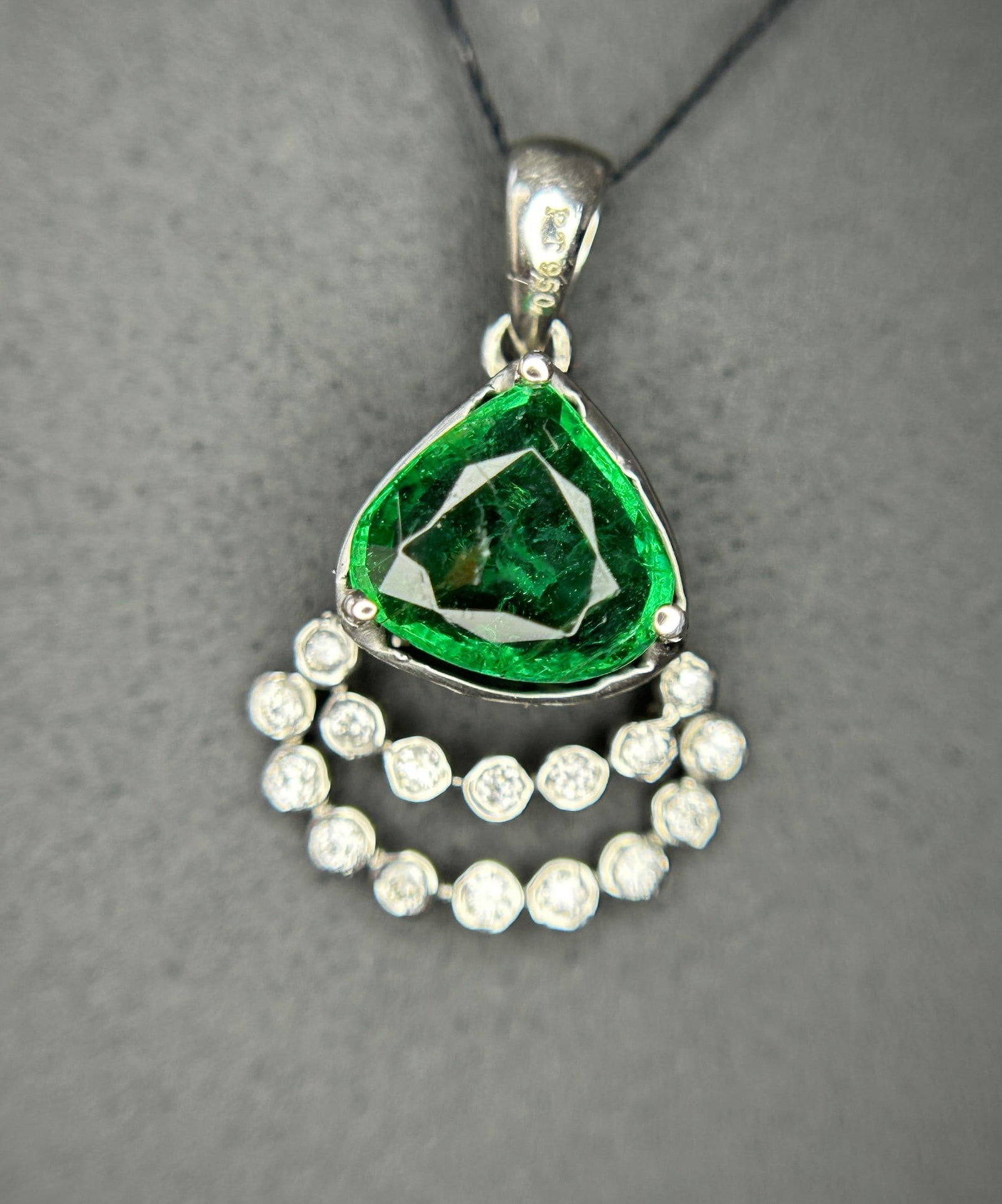 Beautiful 1.37ct Natural Emerald Pendant With Diamonds & 950 Platinum - 8