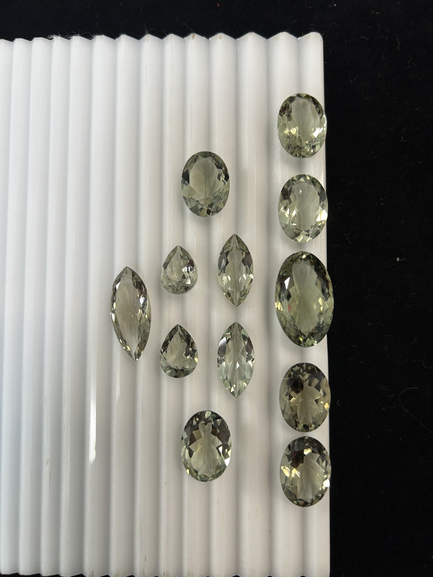 121.15ct Green Natural Amethyst - 2