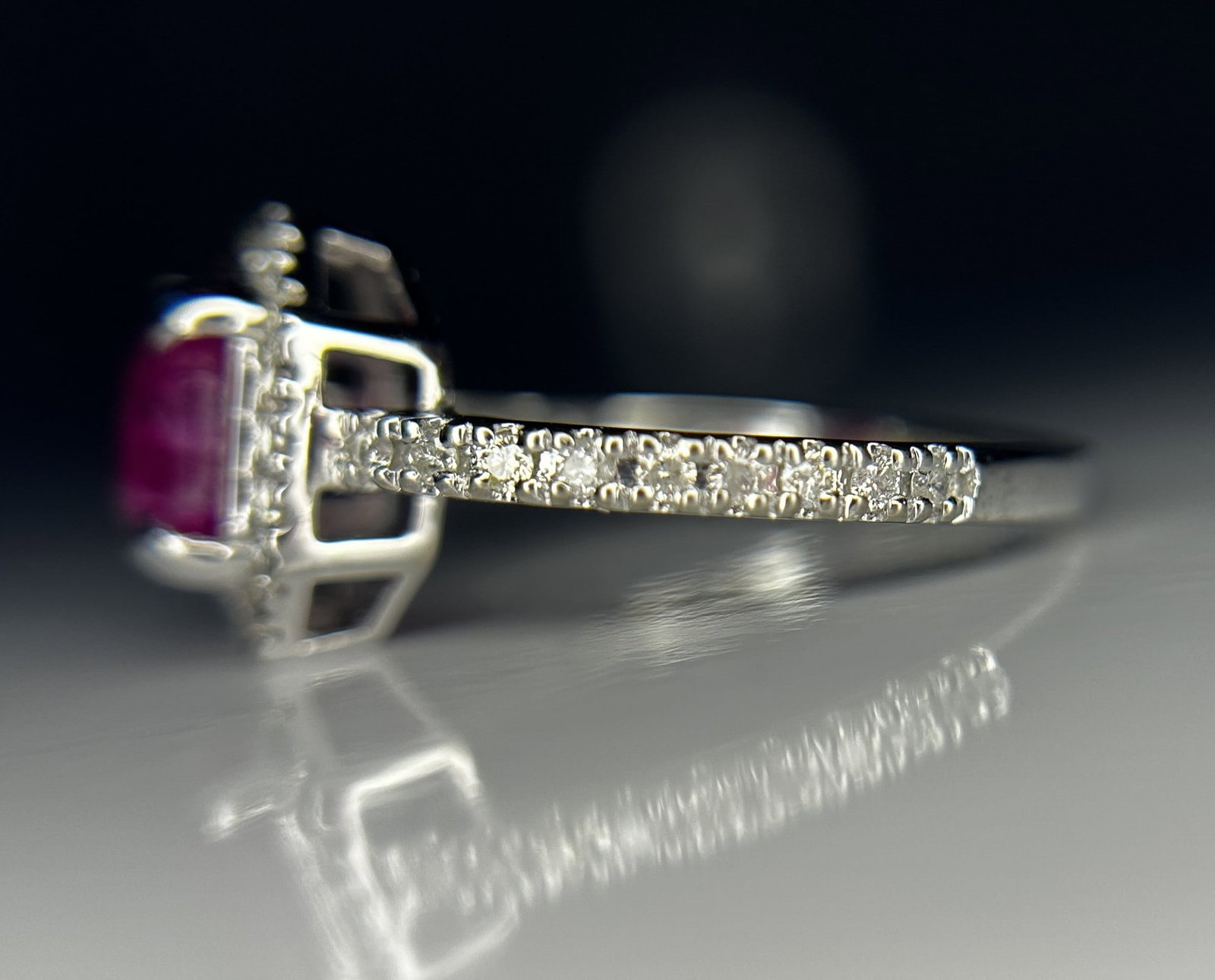 Beautiful 2.11 CT Unheated Old Burma Ruby With Natural Diamonds & 18k Gold - 7