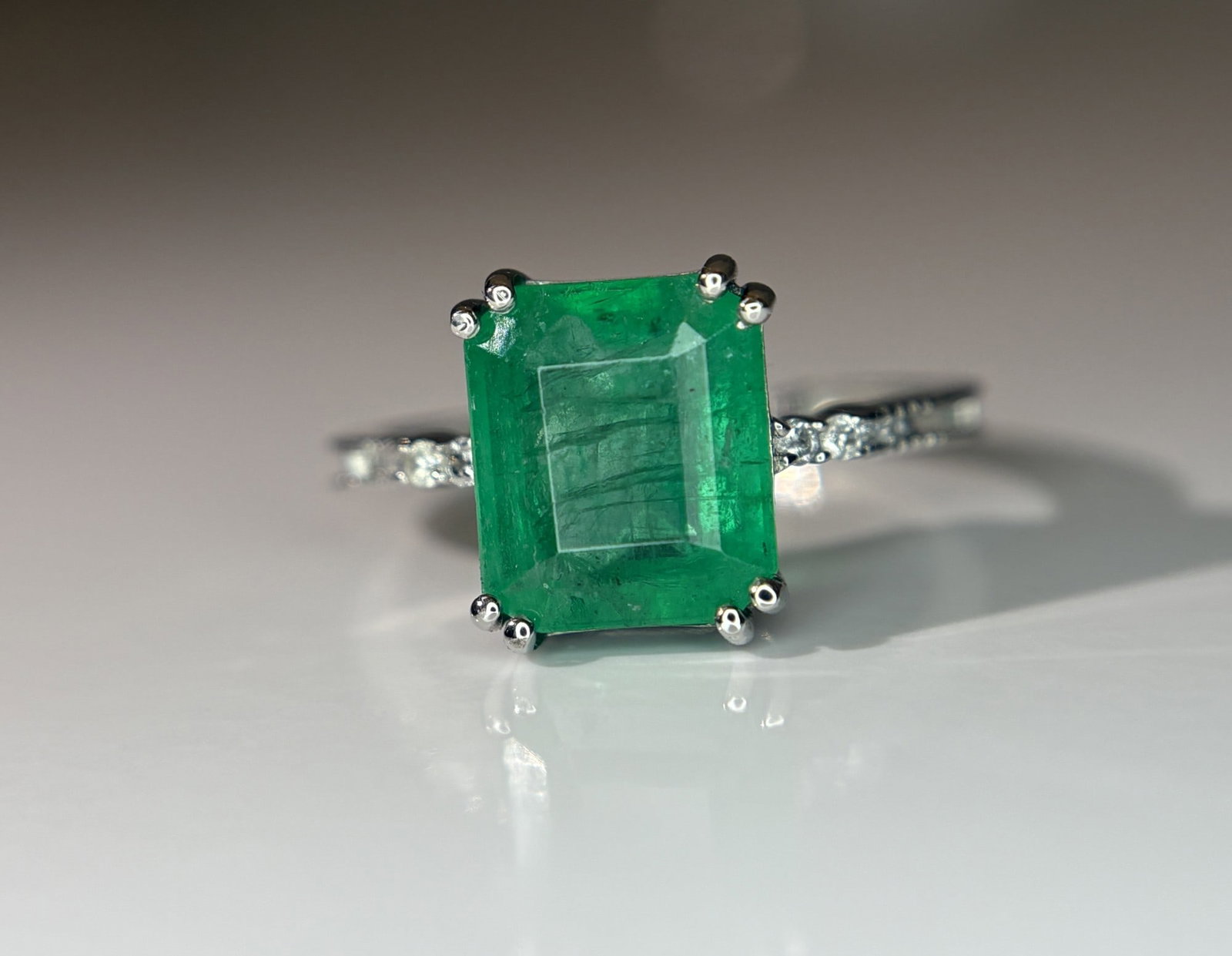 Beautiful 3.20 CT Natural Emerald Ring With Natural Diamonds & Platinum 950 - 4
