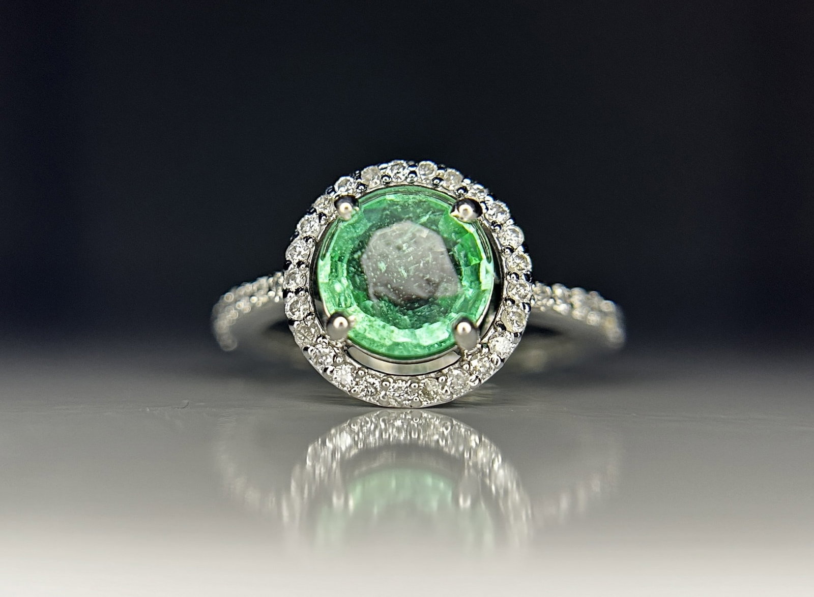 Beautiful 2.07 ct Natural Emerald With Natural Diamonds & 18k Gold - 6