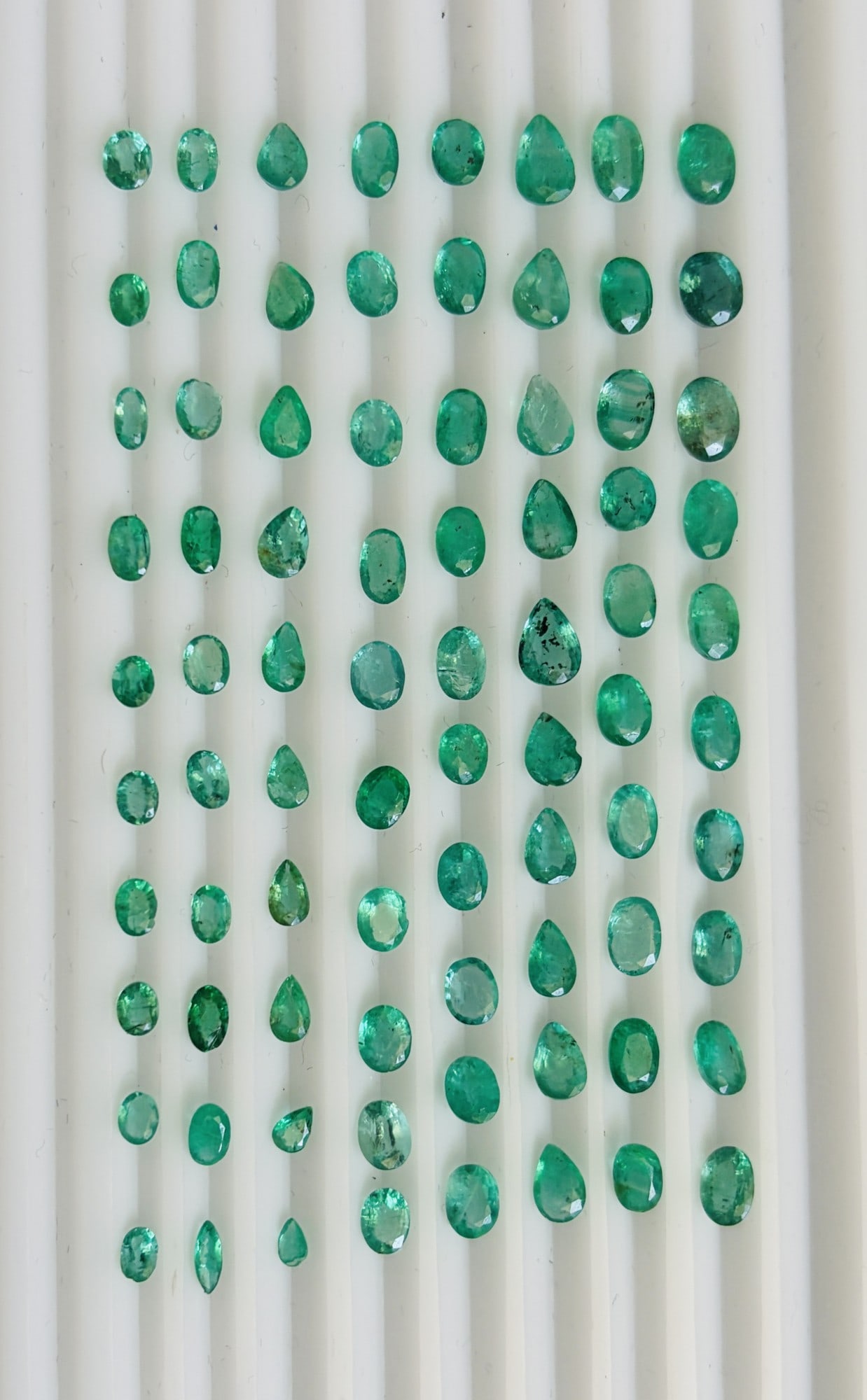 29.10ct Natural Emeralds - 7