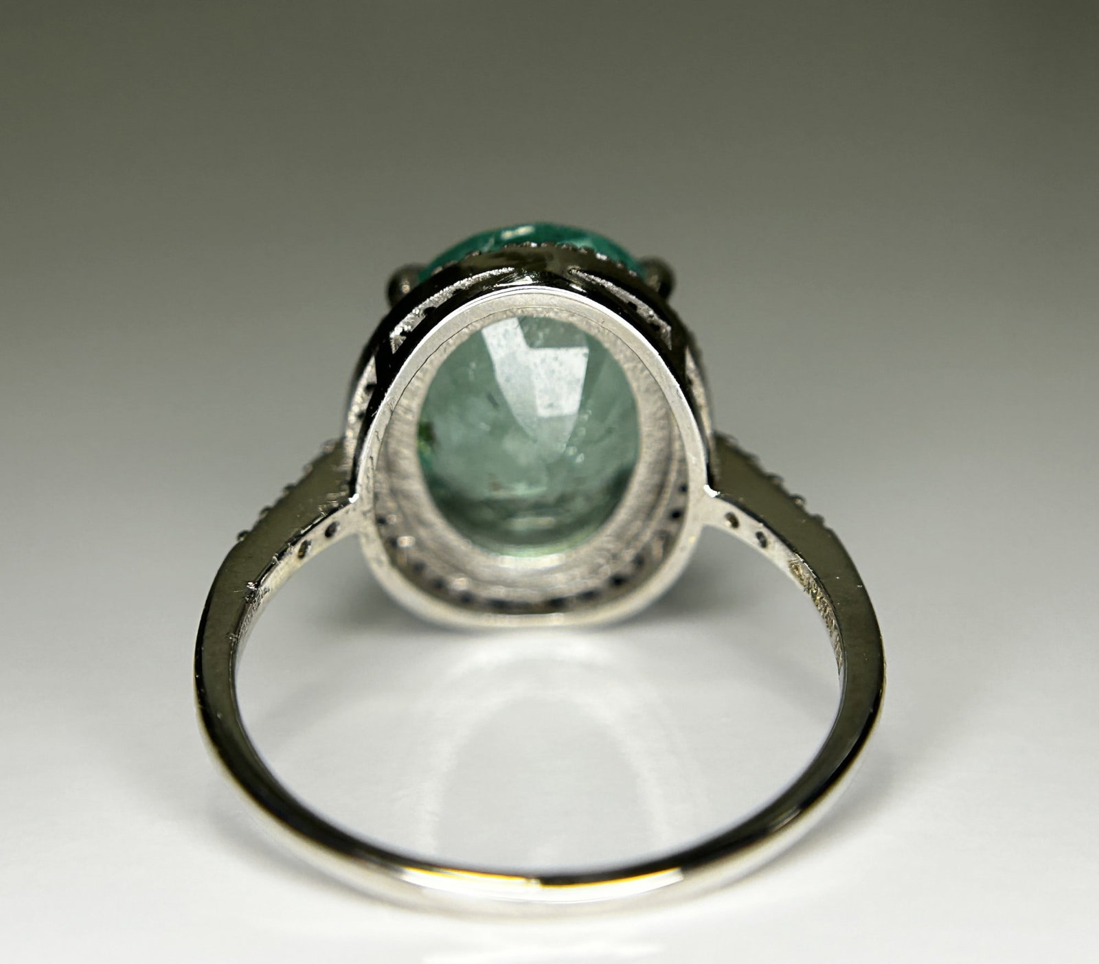Beautiful 4.15CT Untreated Natural Columbian Emerald Ring, Diamonds & 18k Gold - 8