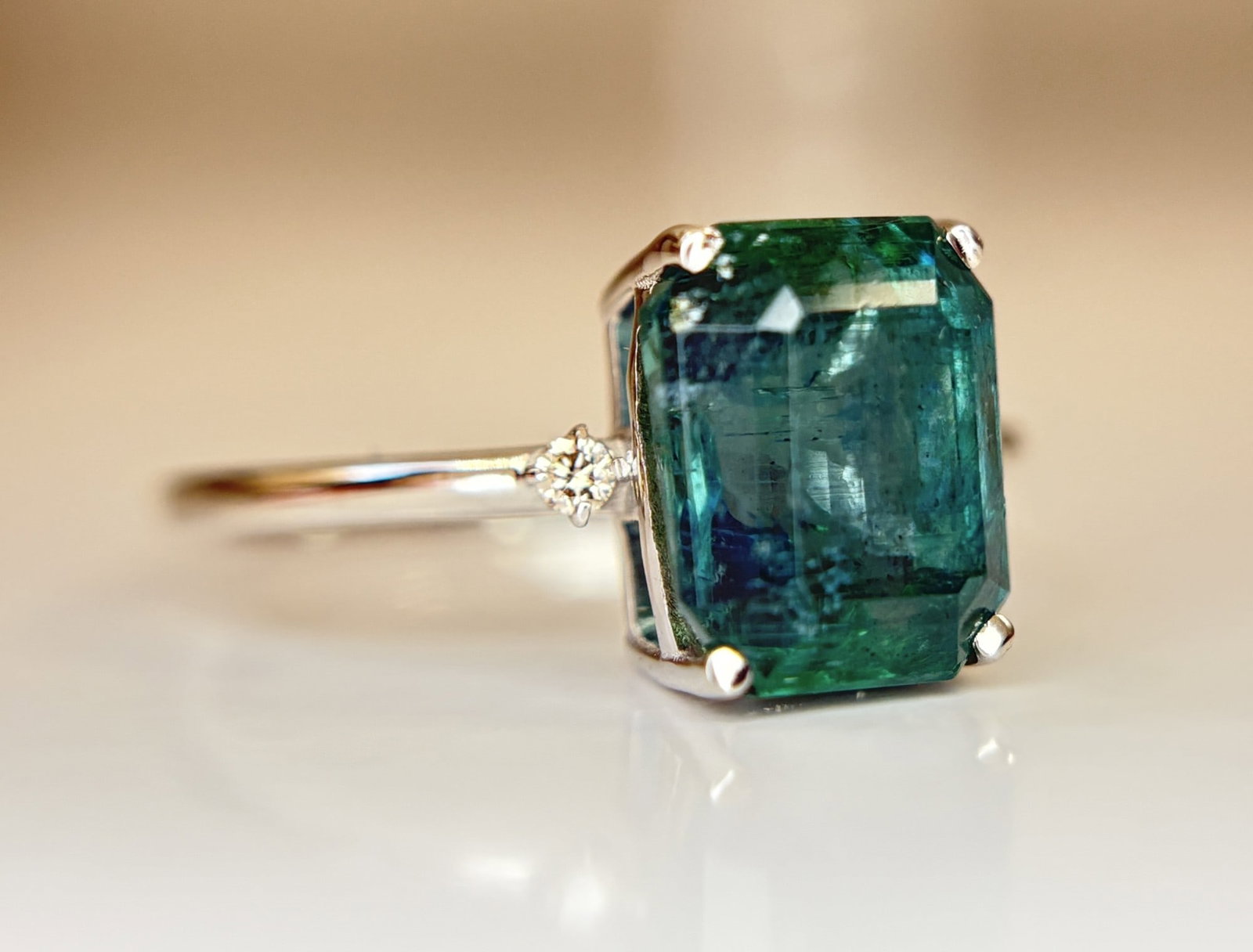 Beautiful 3.01 CT Natural Emerald Ring With Natural Diamonds & Platinum 950 - 2