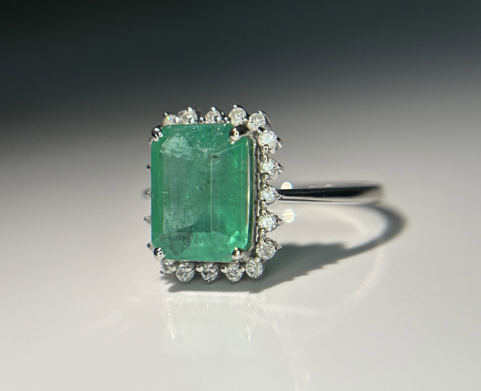 Beautiful 2.90 CT Natural Emerald Ring With Natural Diamonds & Platinum 950 - 5