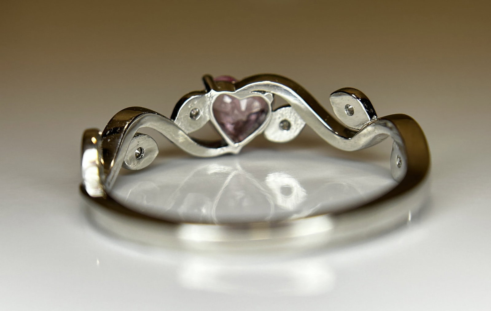 Beautiful 0.48ct Heart Shape Unheated Ceylon Pink Sapphire Diamonds & 950 Platinum - 6